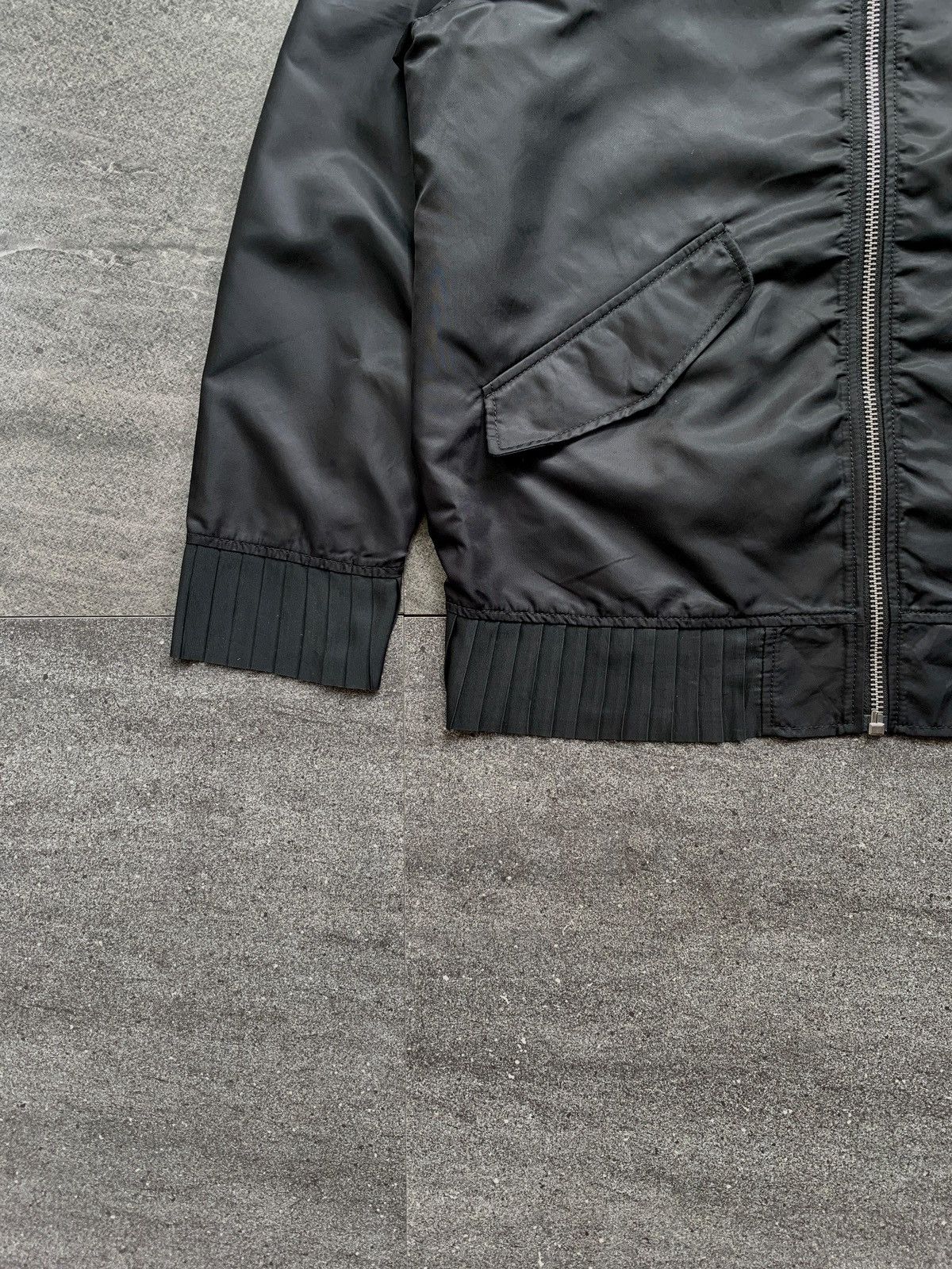 Maison Margiela FREE TAX! MM6 Oversized Pleated Nylon Bomber Jacket Size US M / EU 48-50 / 2 - 4 Thumbnail