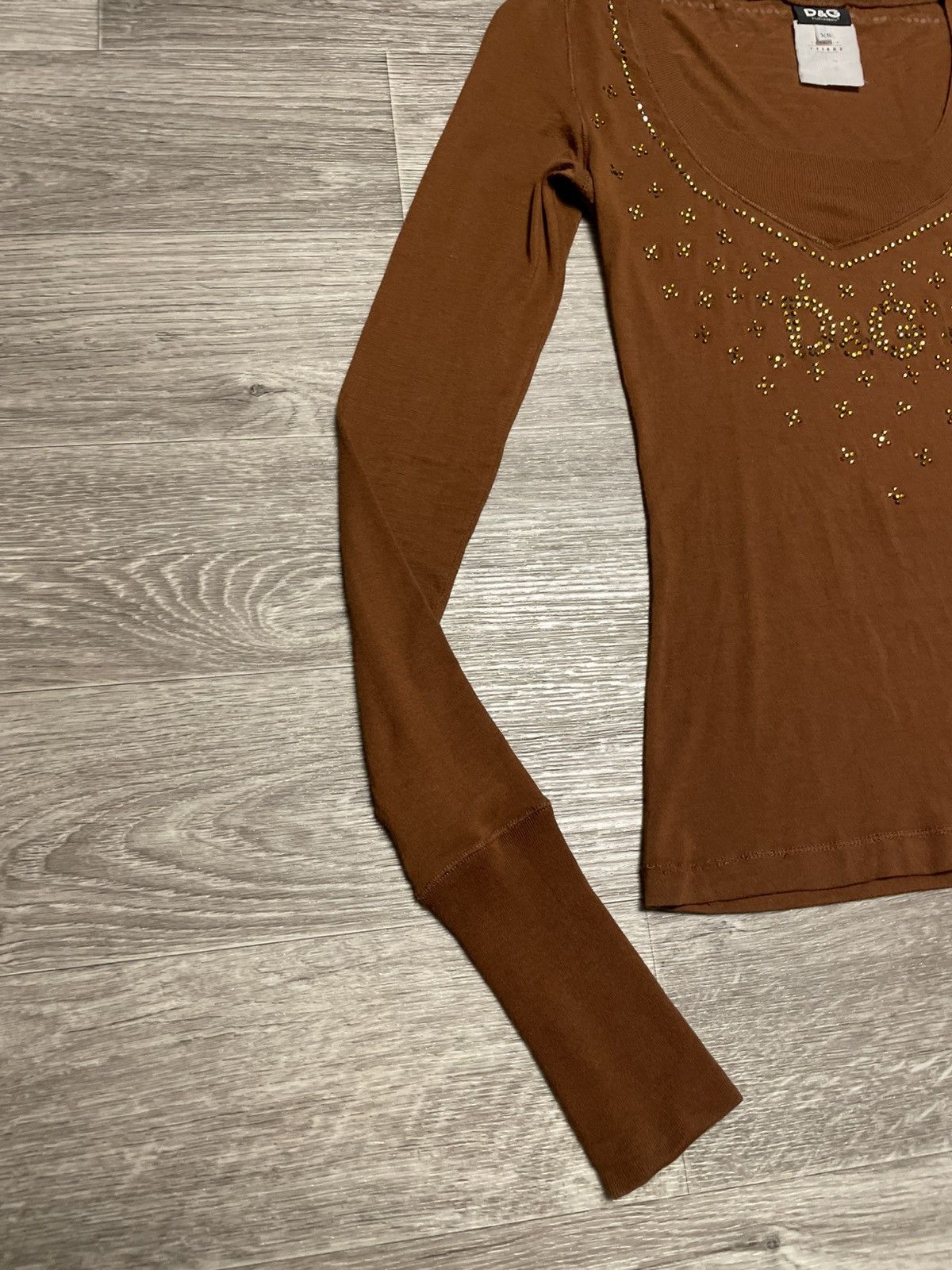 Dolce & Gabbana Y2K DG Dolce Gabbana Brown Rhinestone Logo Long Sleeve Top Size XS / US 0-2 / IT 36-38 - 11 Thumbnail