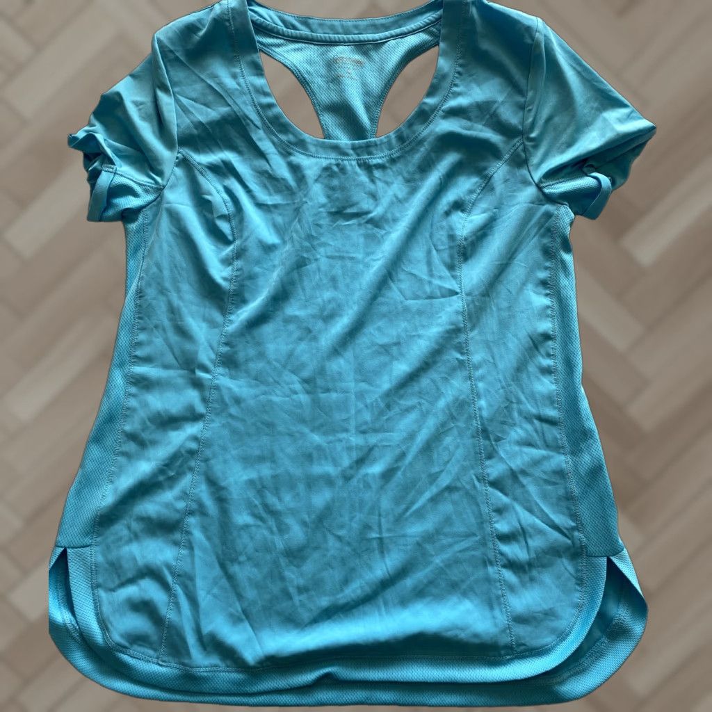 Calvin Klein Calvin Klein Tank Top Shirt Women’s M Turquoise RUNNING SPORT Tank Tshirt Activewear Shirt 18-43 Mens? Size M / US 6-8 / IT 42-44 - 1 Thumbnail