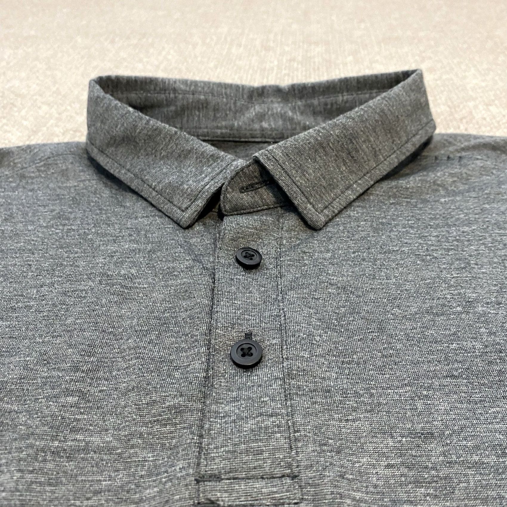 Lululemon Lululemon Polo Shirt Mens Large Gray Performance Golf Athletic Stretch Logo Shirt Size US L / EU 52-54 / 3 - 2 Thumbnail