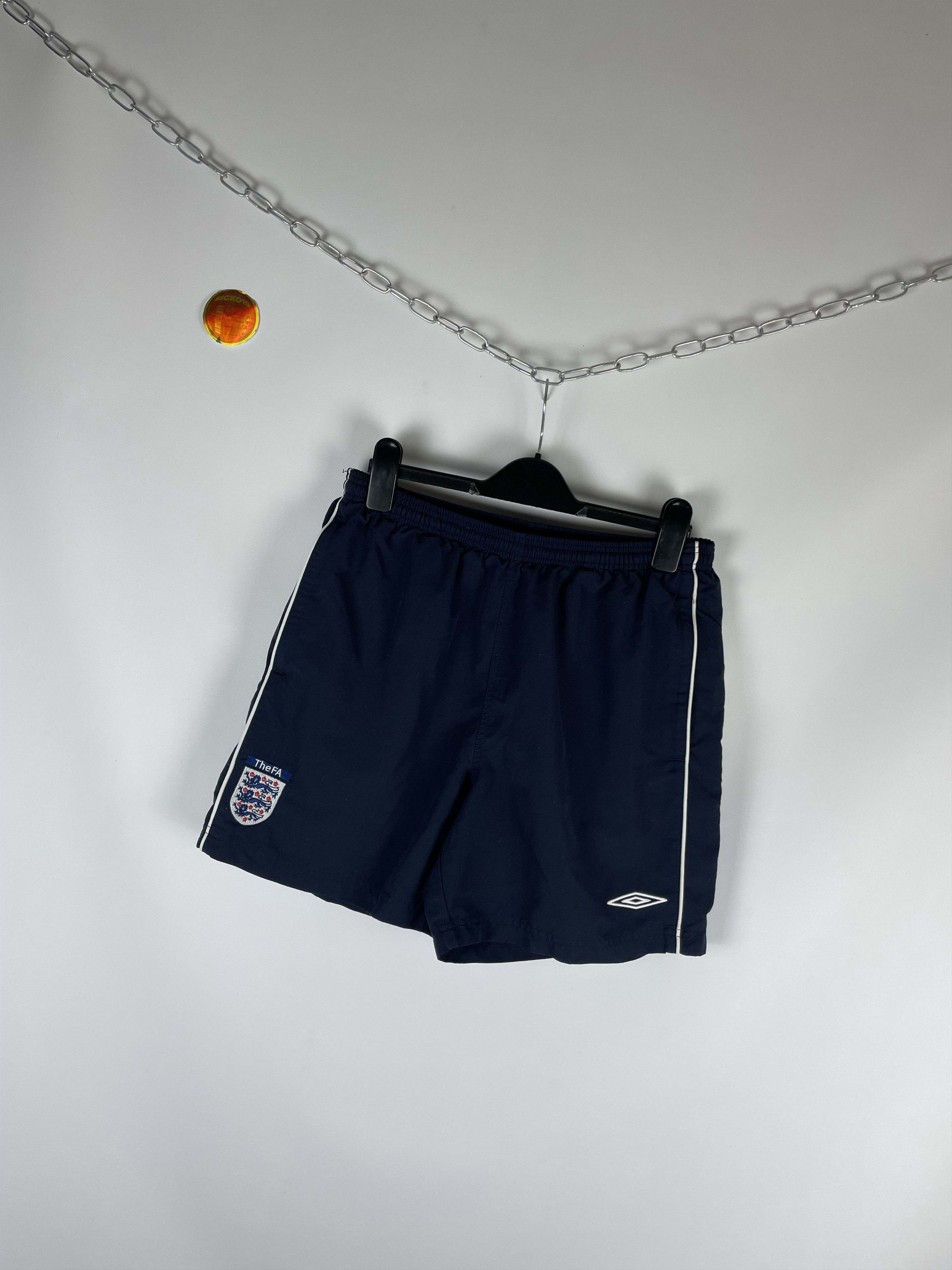 Umbro Vintage England Umbro Shorts Y2k Size US 32 / EU 48 - 2 Thumbnail