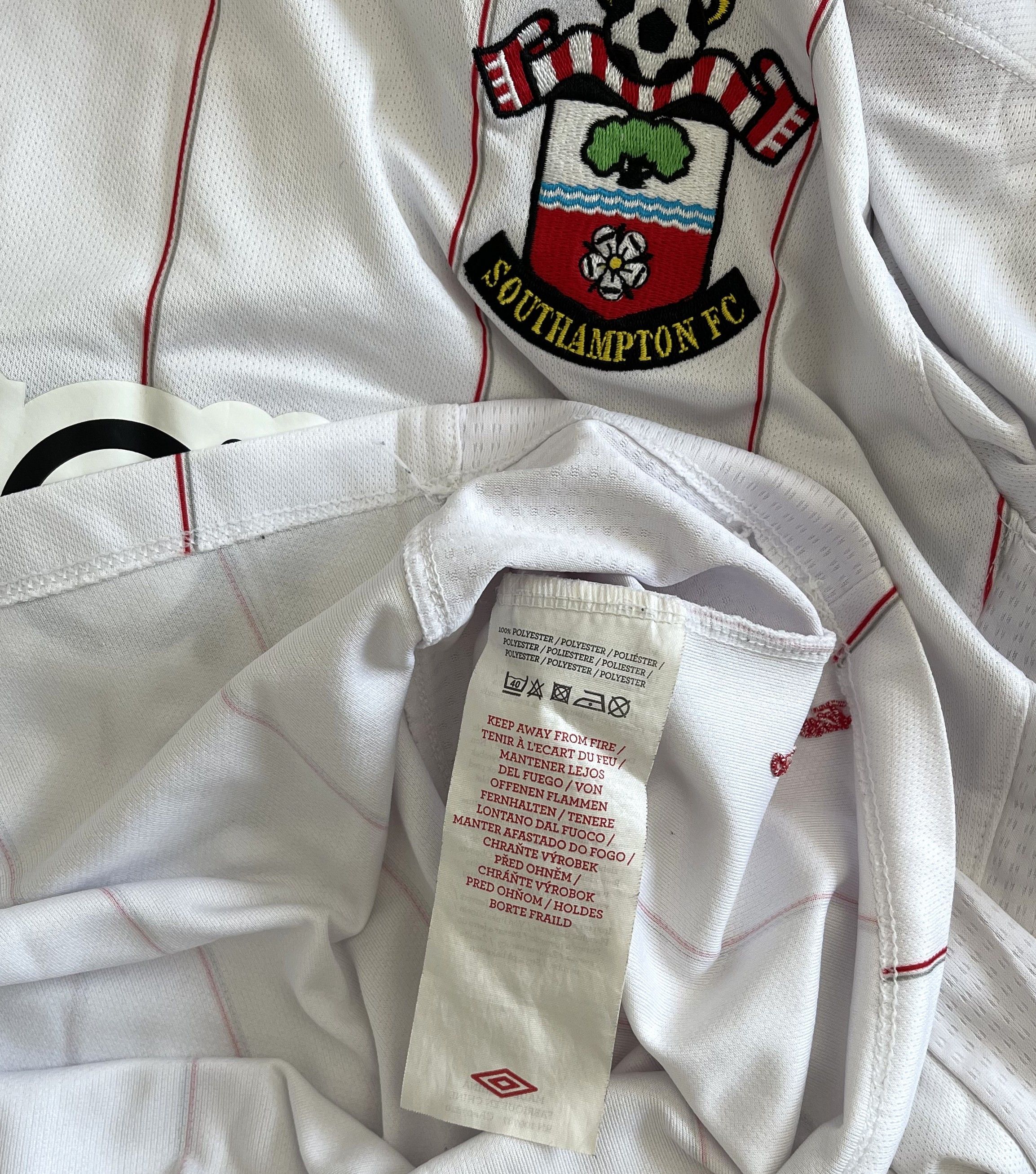 Umbro UMBRO SOUTHAMPTON FC 17 MATTY Size US S / EU 44-46 / 1 - 5 Thumbnail