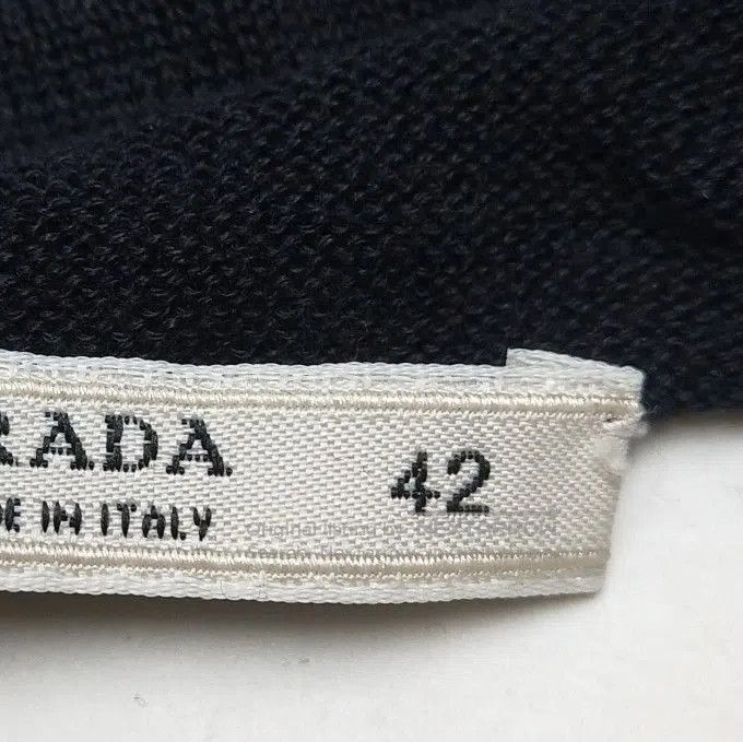 Prada Prada Black Cotton Knit Top Size 42 . Size L / US 10 / IT 46 - 5 Thumbnail