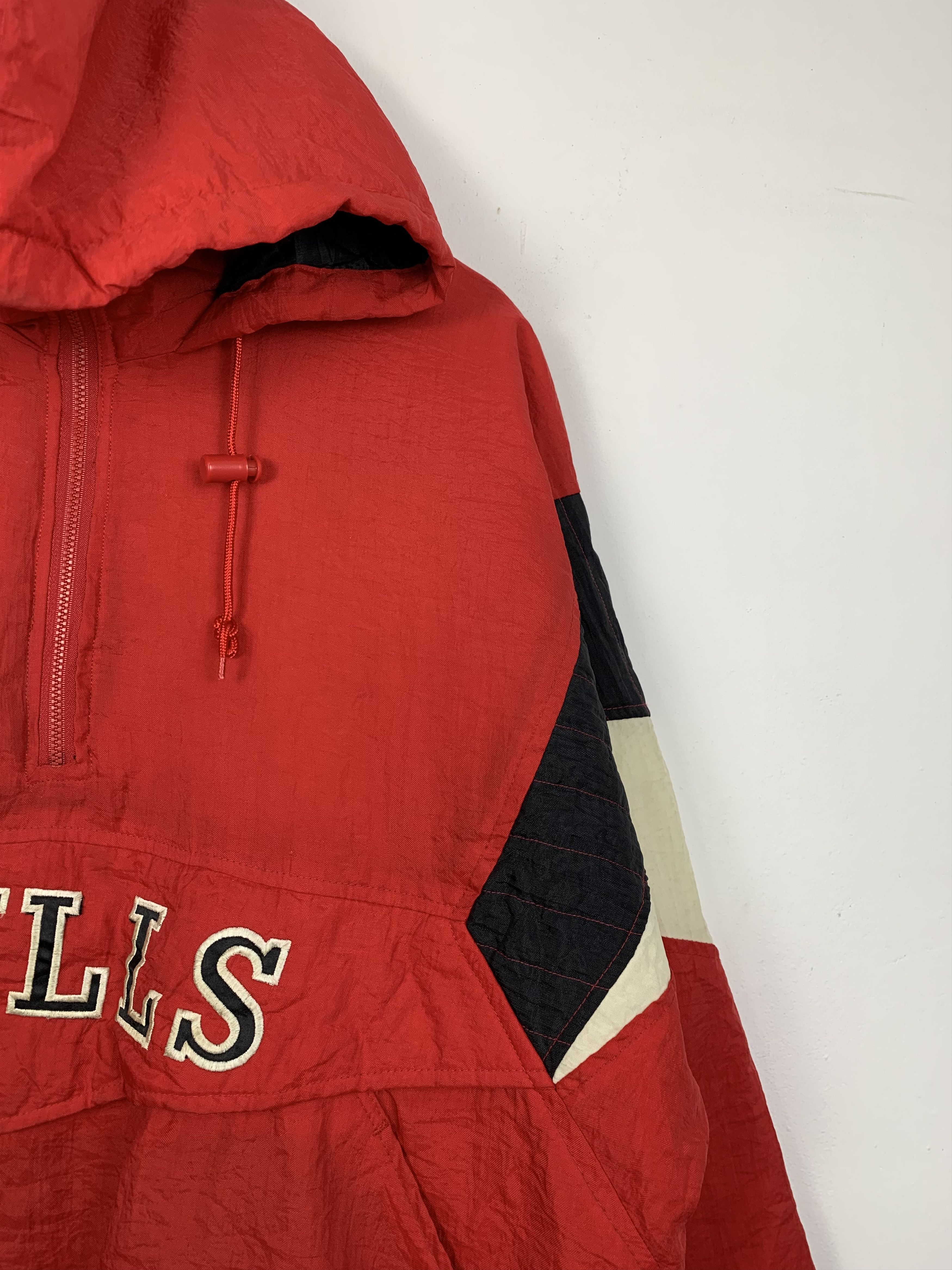 NBA × Starter × Vintage Vintage 90s Chicago Bulls Starter Hoodie Bomber Jacket J1362 Size US L / EU 52-54 / 3 - 8 Thumbnail