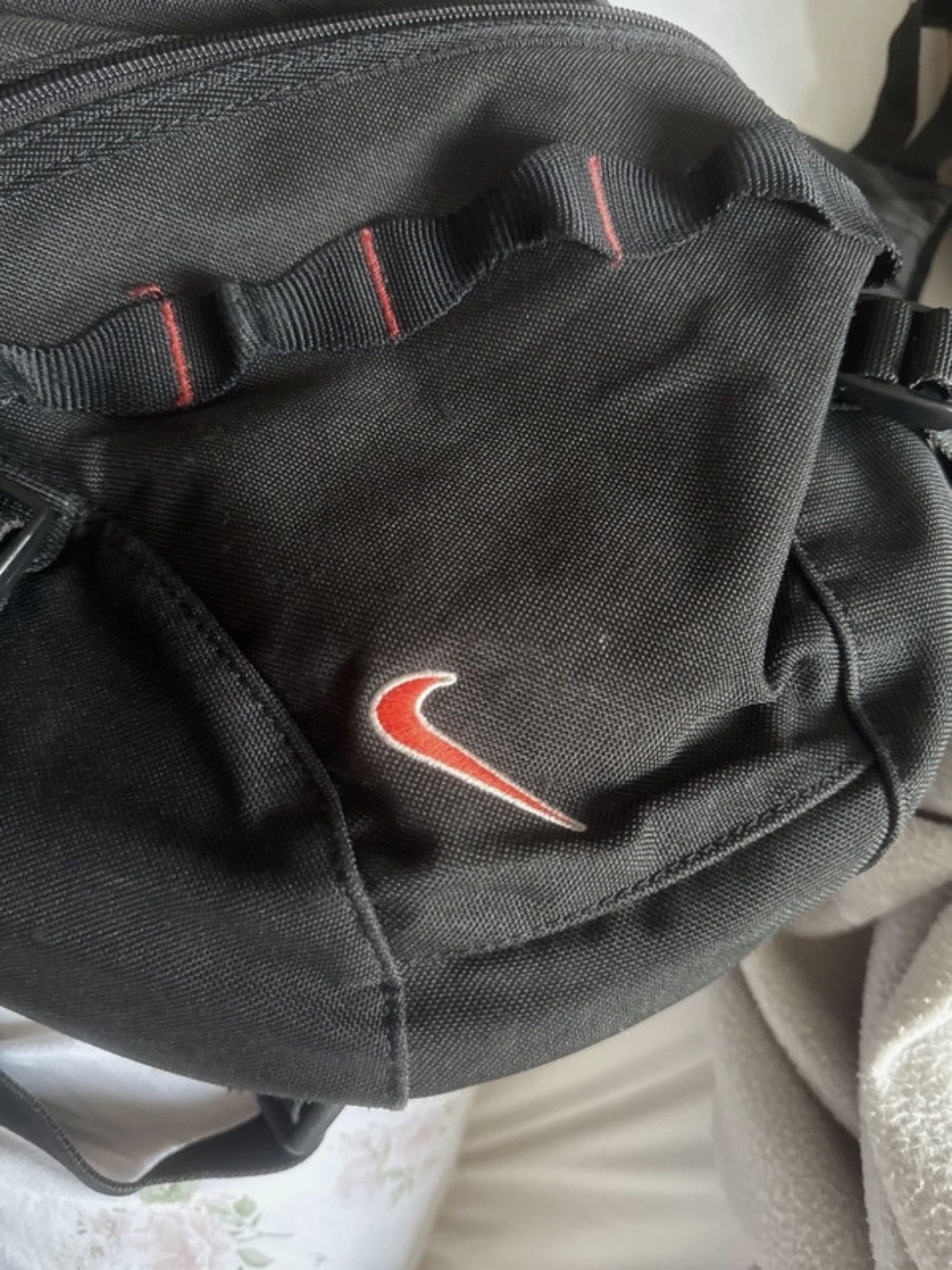 Nike Rare vintage Nike Maruem Sling Bag Y2K Size ONE SIZE - 11 Thumbnail