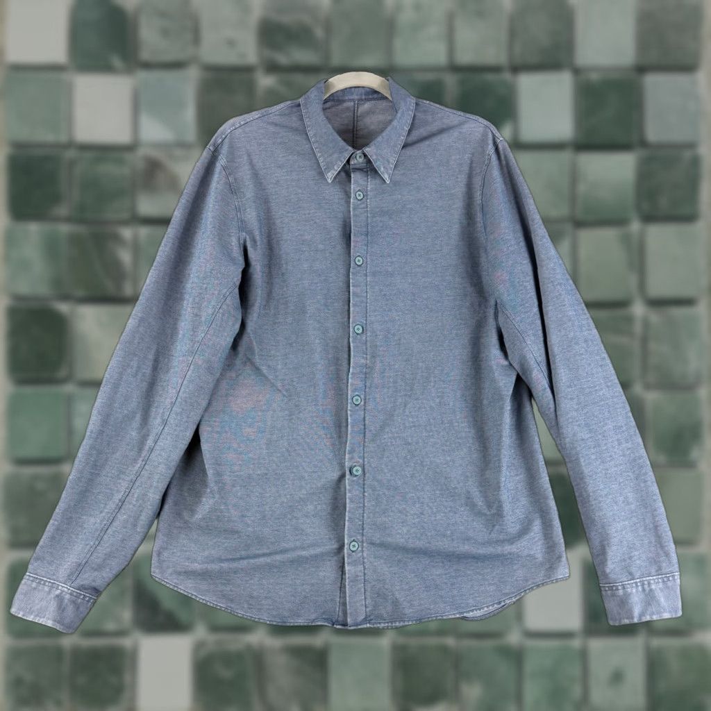 Lululemon Lululemon Button-Up Shirt Mens Large Blue Long Sleeve Technical Casual Shirt Size US L / EU 52-54 / 3 - 1 Thumbnail