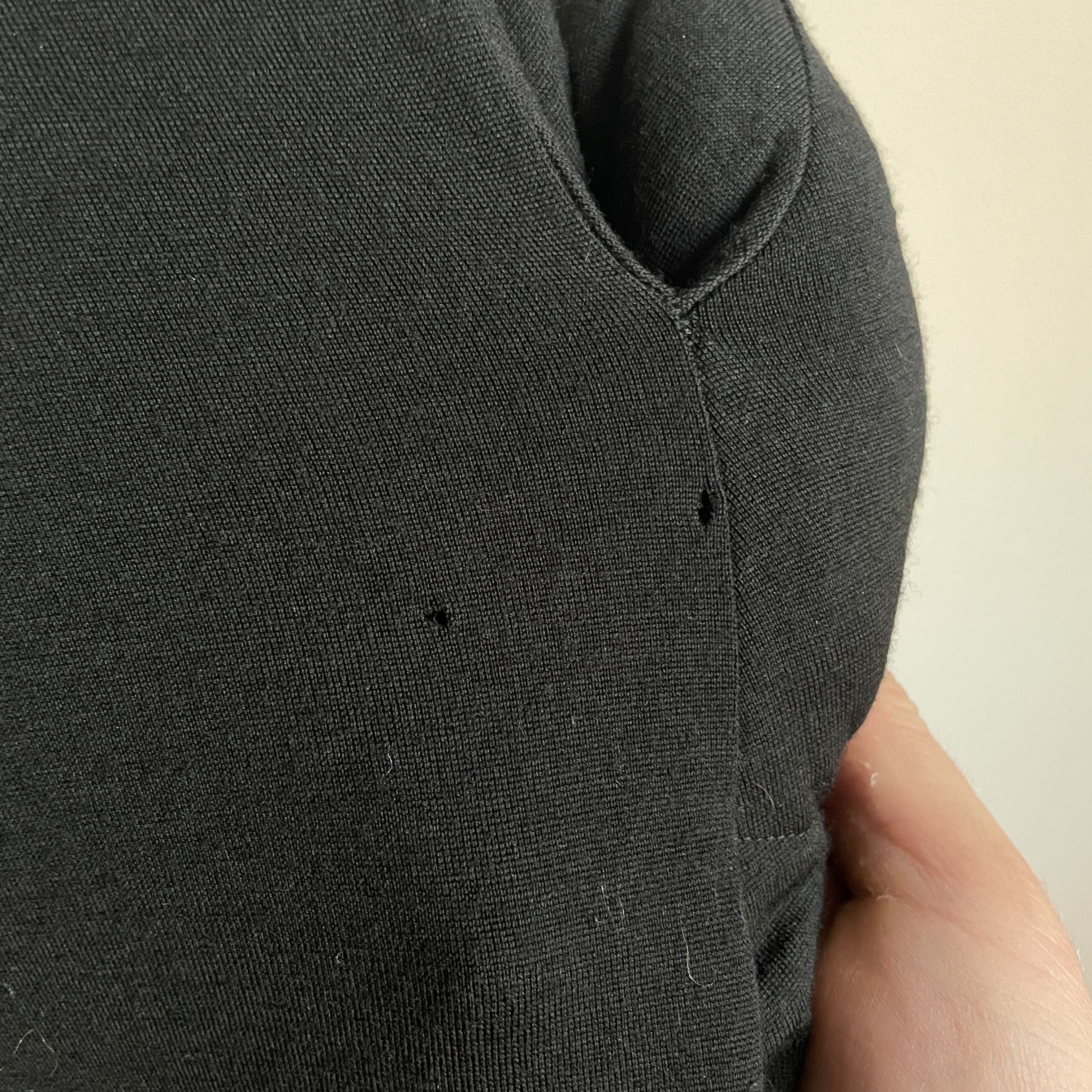 Comme des Garcons Comme des Garcons 2010 Pillow Padded Curved Sleeves Sweater Size S / US 4 / IT 40 - 10 Thumbnail