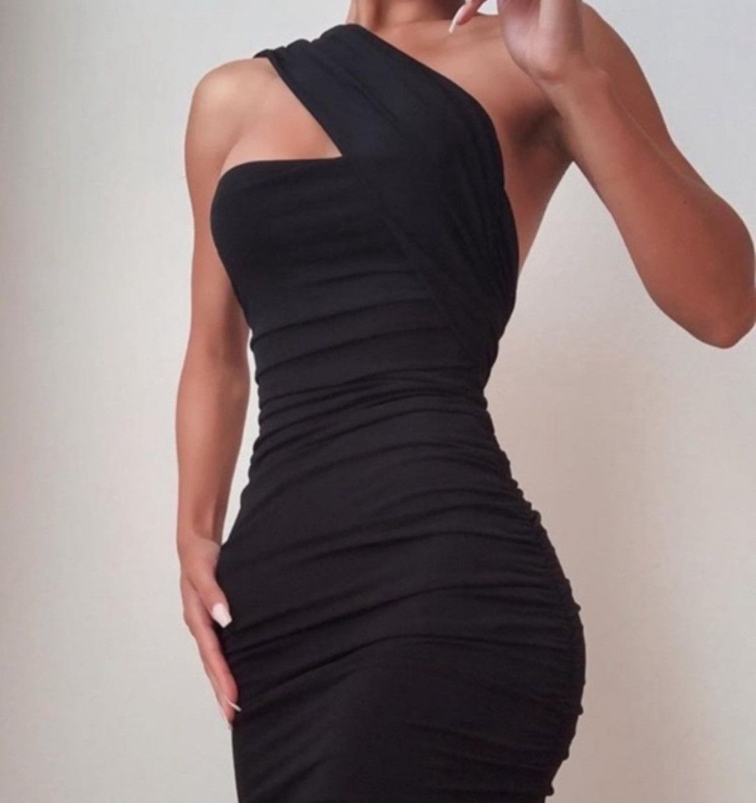 Designer × Other NWT, Lavishly Paris Women’s Black Ruched Midi Dress. Size M / US 6-8 / IT 42-44 - 11 Thumbnail