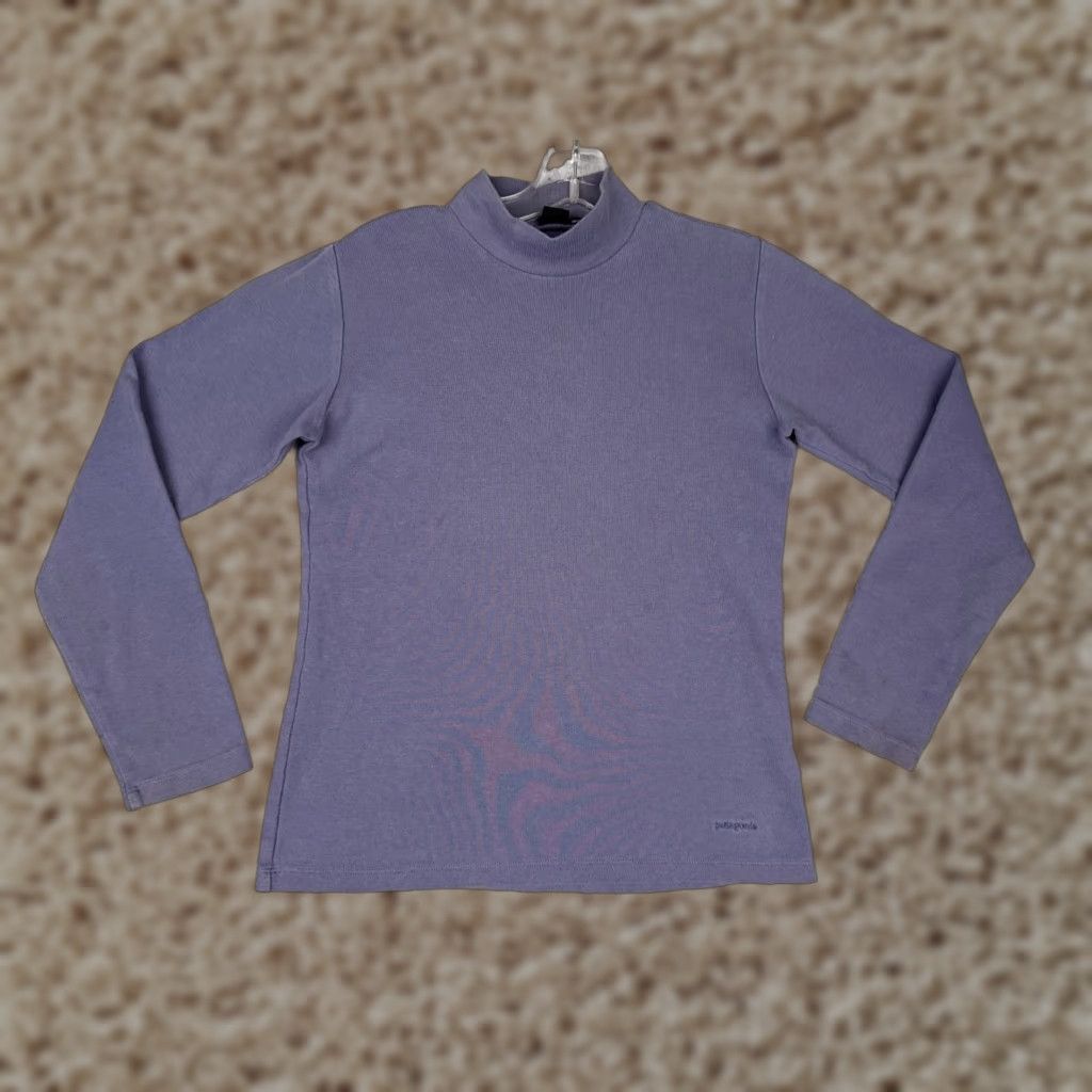 Patagonia VINTAGE Patagonia Shirt Women S Purple Long Sleeve Cotton Mock Neck Hike Camp Size S / US 4 / IT 40 - 1 Thumbnail