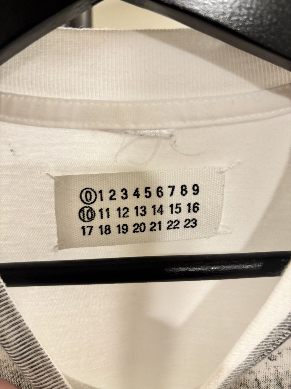 Maison Margiela Maison Martin Margiela AW04 trompe-l’oeil Scarf T-Shirt Size US S / EU 44-46 / 1 - 2 Thumbnail