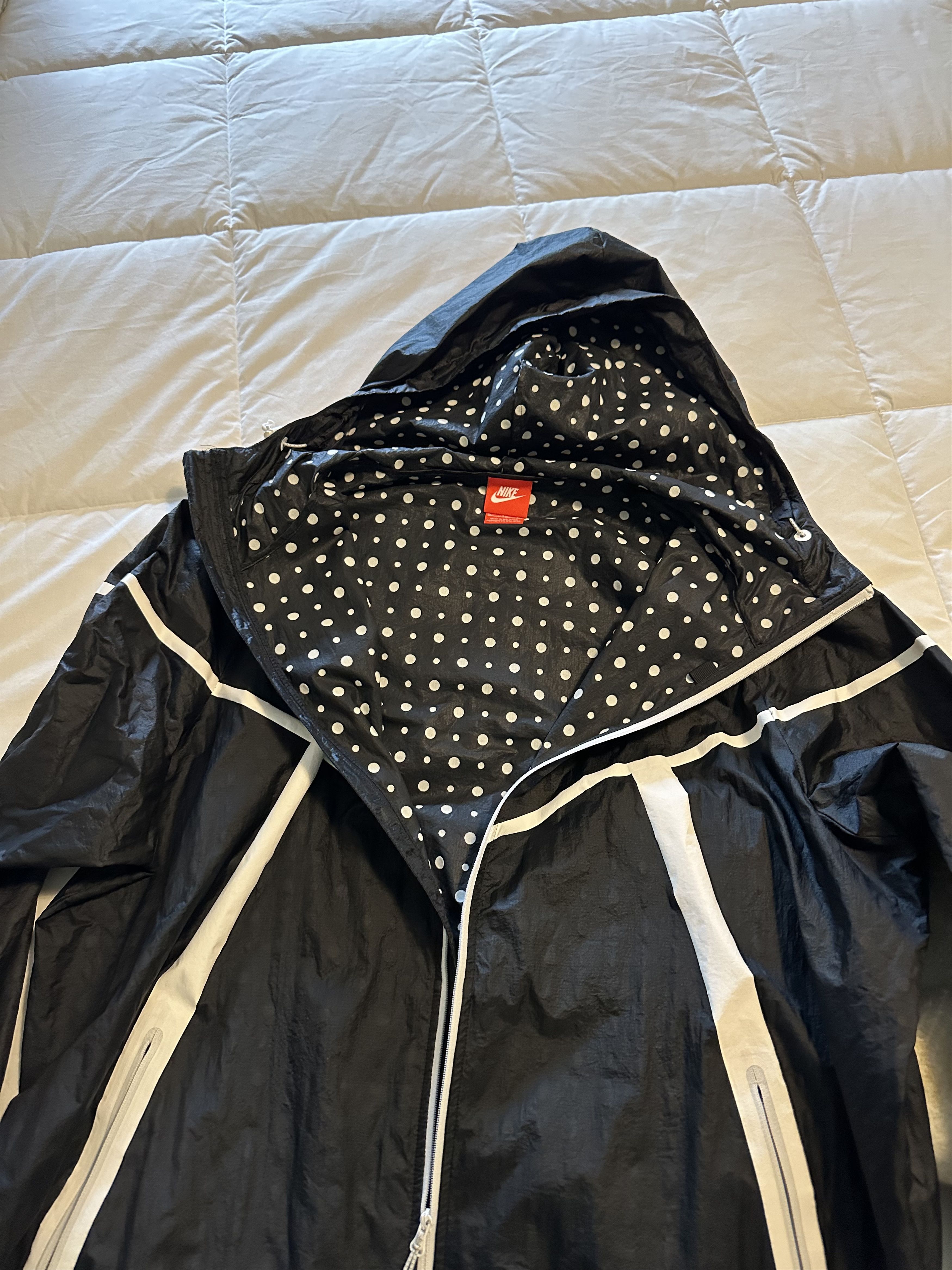 Nike Nike Men’s Tech Hyperfuse Windrunner Jacket Size US XL / EU 56 / 4 - 3 Thumbnail