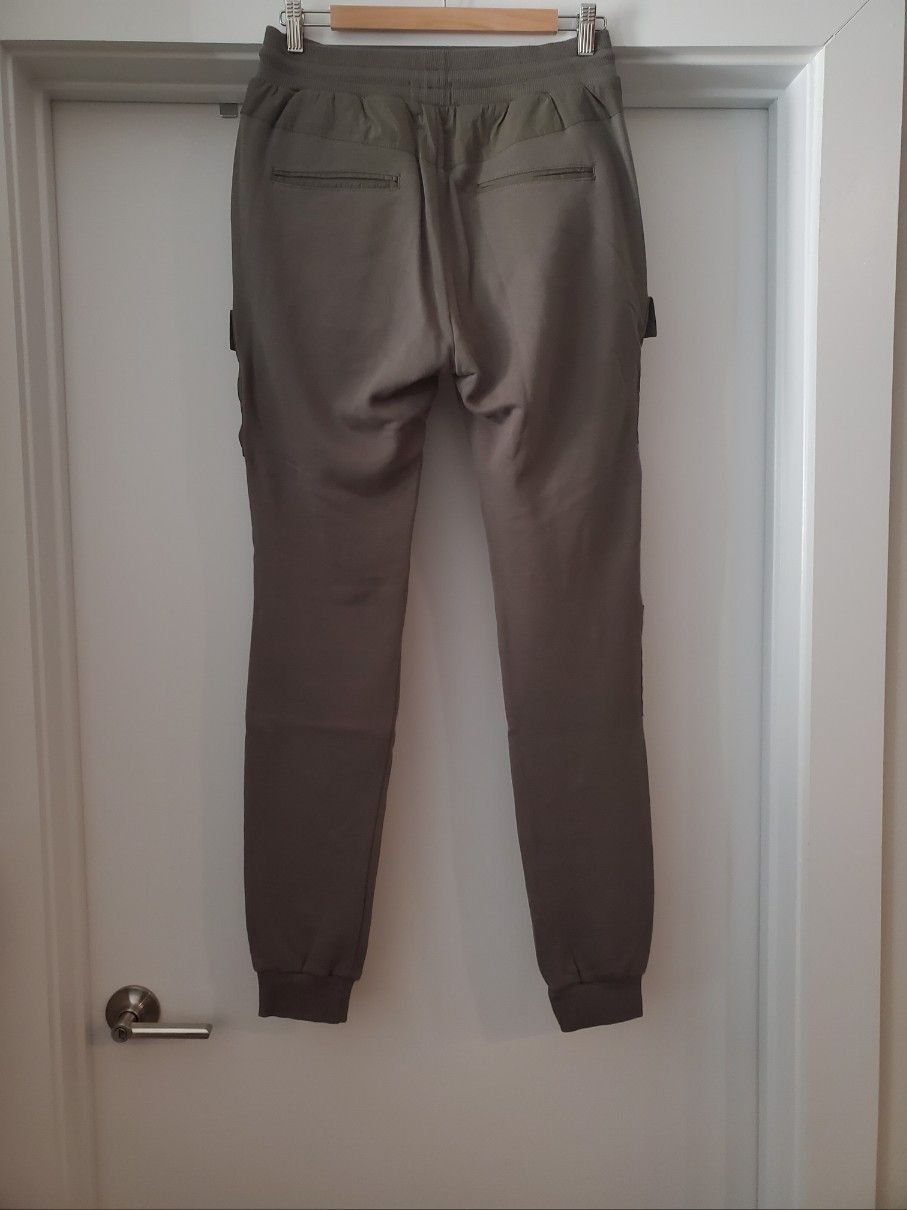 John Elliott John Elliott Nylon Cargo Pocket Sweatpants Sz. M Size US 32 / EU 48 - 2 Thumbnail