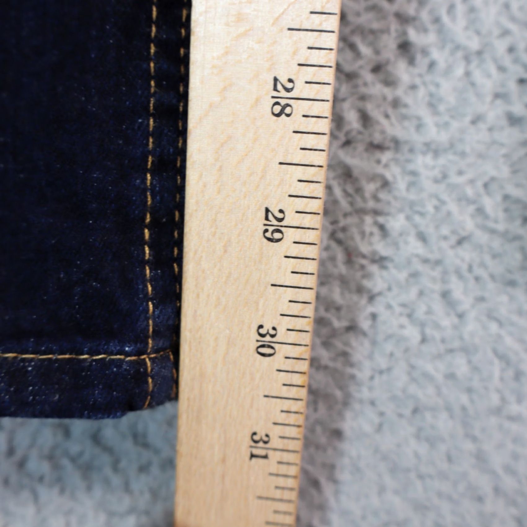 Levi's Levi's 514 Jeans Men Regular Straight 38x30 Denim Blue Medium Wash 5-Pocket Cotton Blend Logo Stretch Classic Vintage: No Size US 38 / EU 54 - 6 Thumbnail