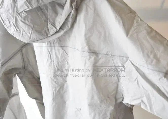 And Wander and wander PERTEX Lightweight Rain Jacket. Size US L / EU 52-54 / 3 - 7 Thumbnail