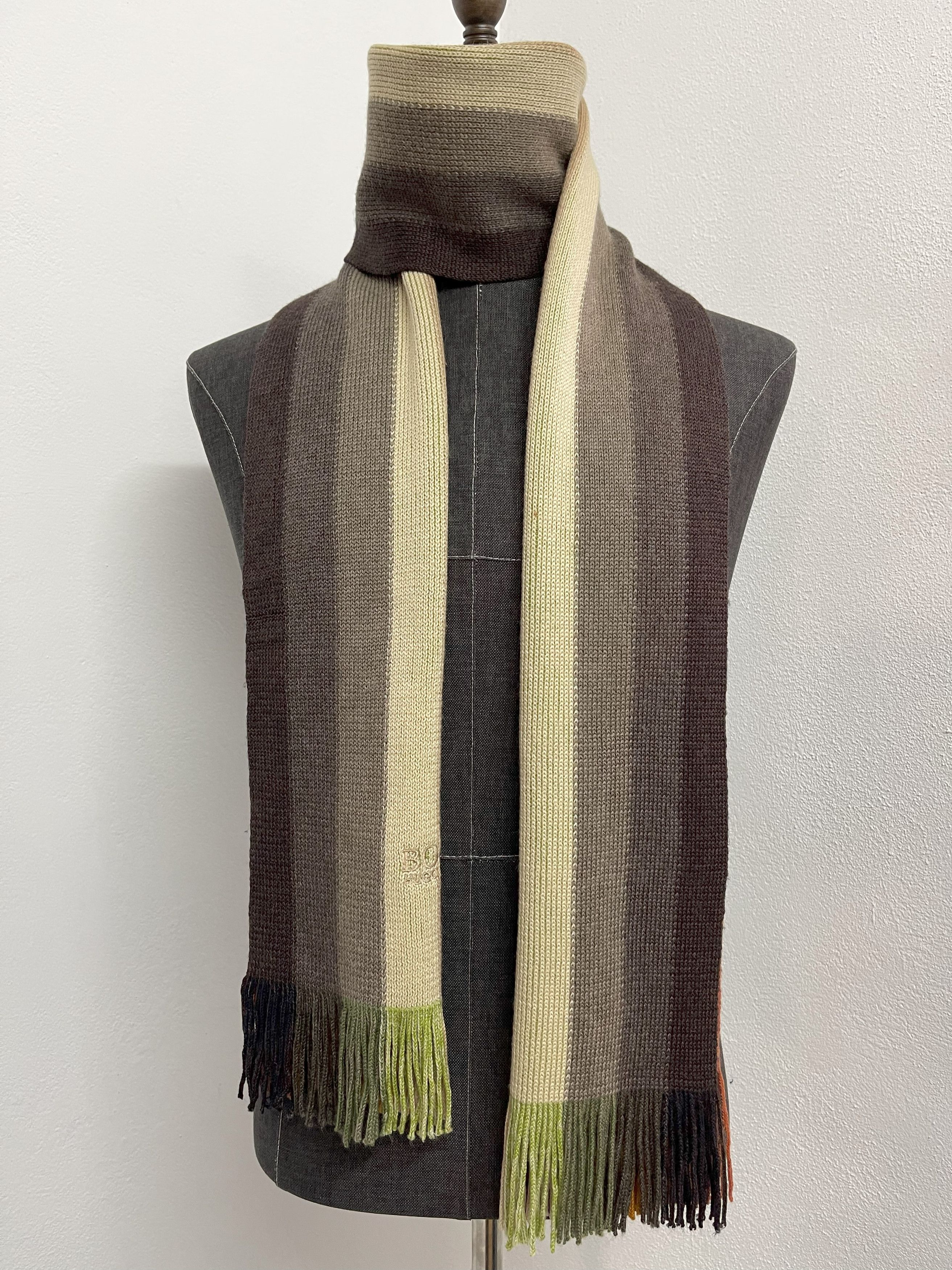 Hugo Boss Vintage Hugo Boss Scarf / Muffler - 6086 Size ONE SIZE - 4 Thumbnail
