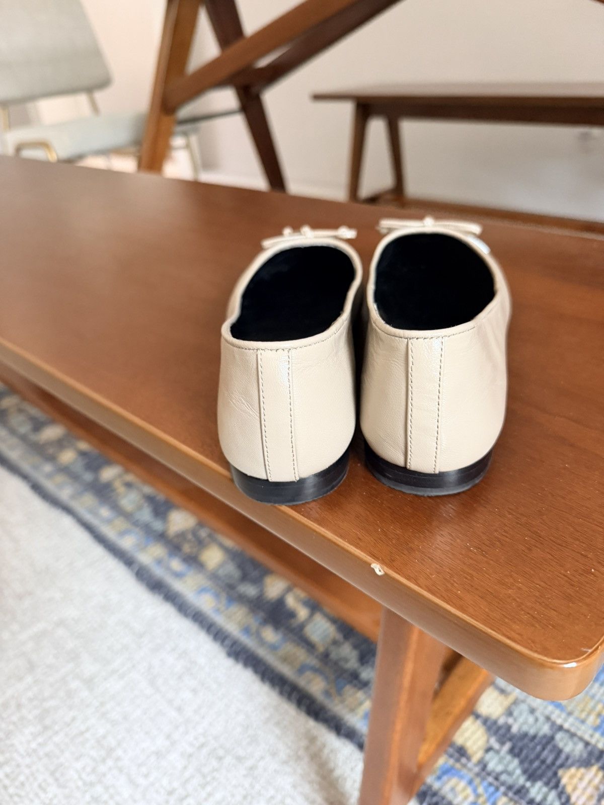 Tory Burch Tory Burch cap toe oyster beige round toe ballet flats 8 Size US 8 / IT 38 - 9 Thumbnail