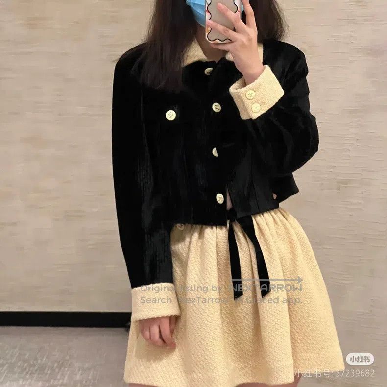 Chanel Chanel 22B popular yellow bow skirt short skirt Size 42" / US 20 - 9 Thumbnail