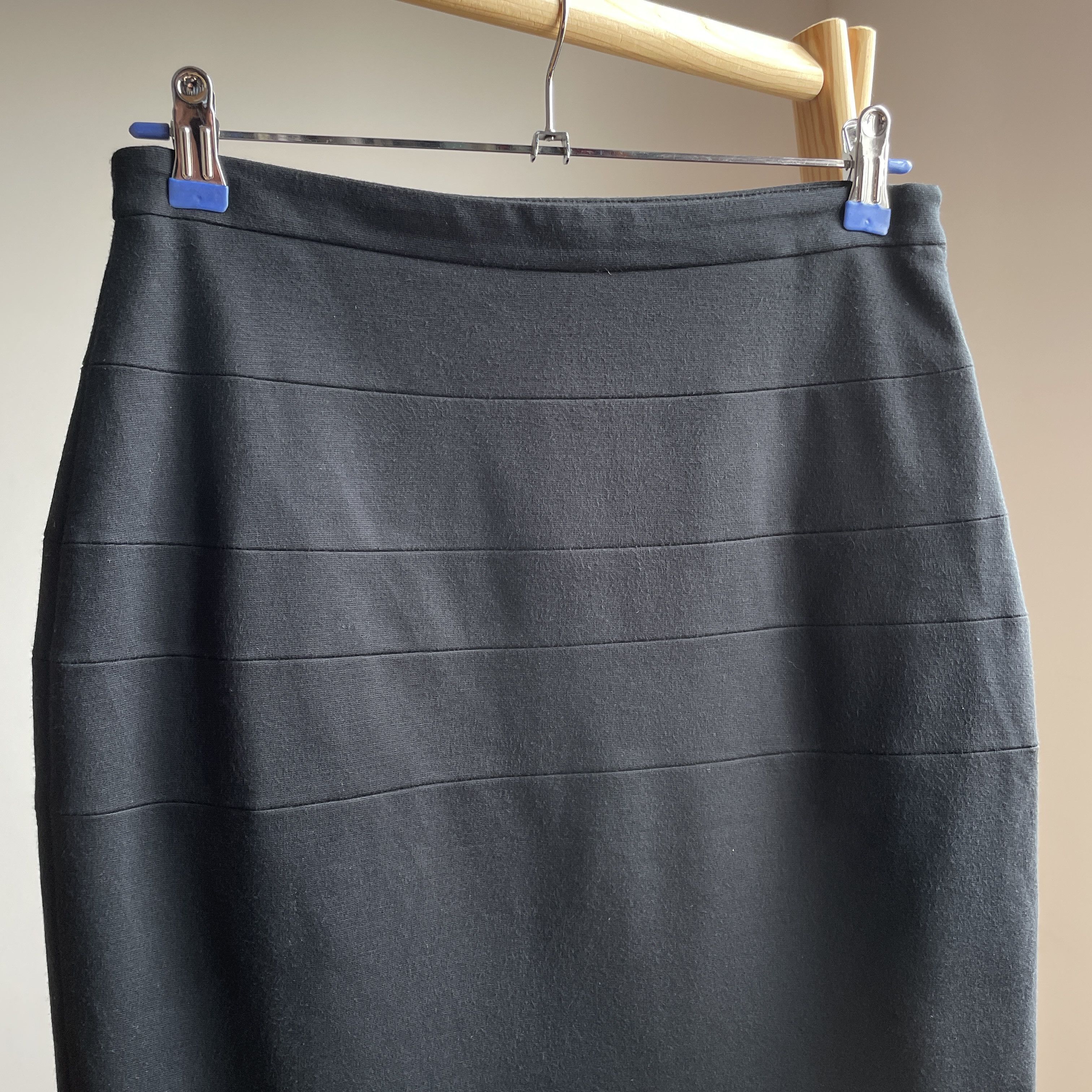 Akris Akris Punto Viscose Blend Pencil Midi Skirt Size US 8 Size 30" / US 8 / IT 44 - 3 Thumbnail