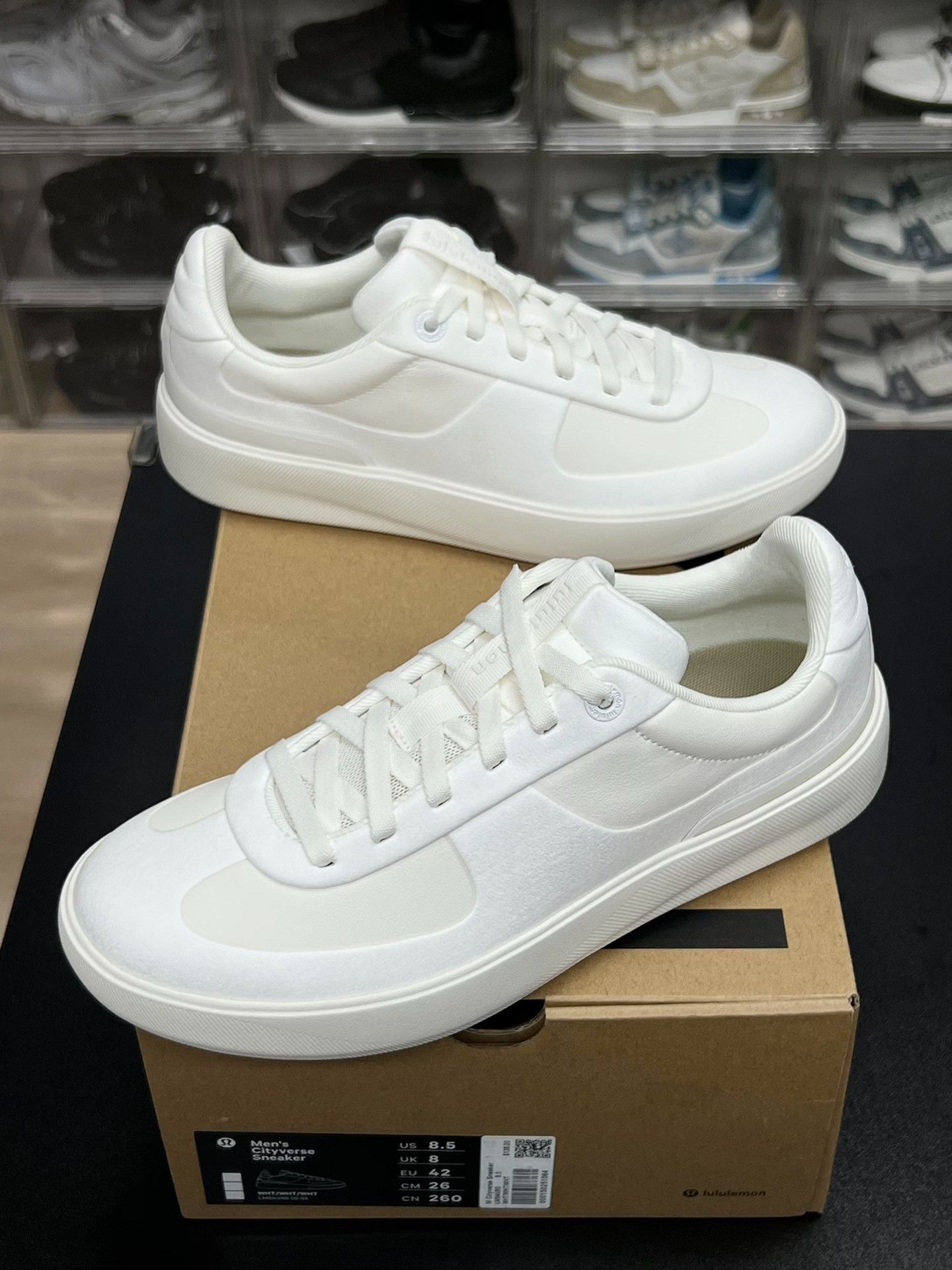 Lululemon Lululemon Casual White Lowtop Sneakers 9 Men Size US 9 / EU 42 - 1 Thumbnail