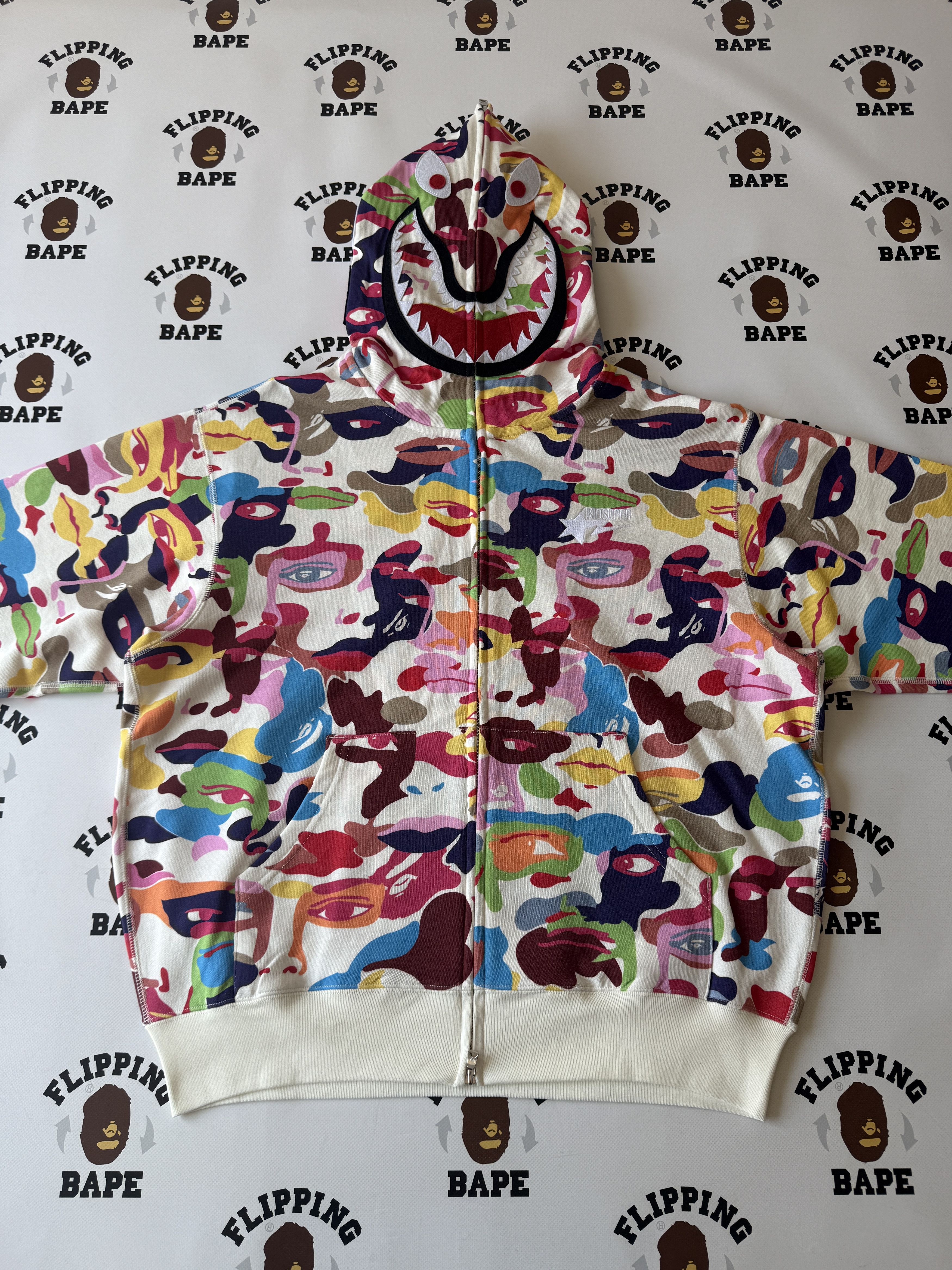 Bape × KidSuper BAPE X KIDSUPER CAMO SHARK FULL ZIP HOODIE Size US M / EU 48-50 / 2 - 9 Thumbnail