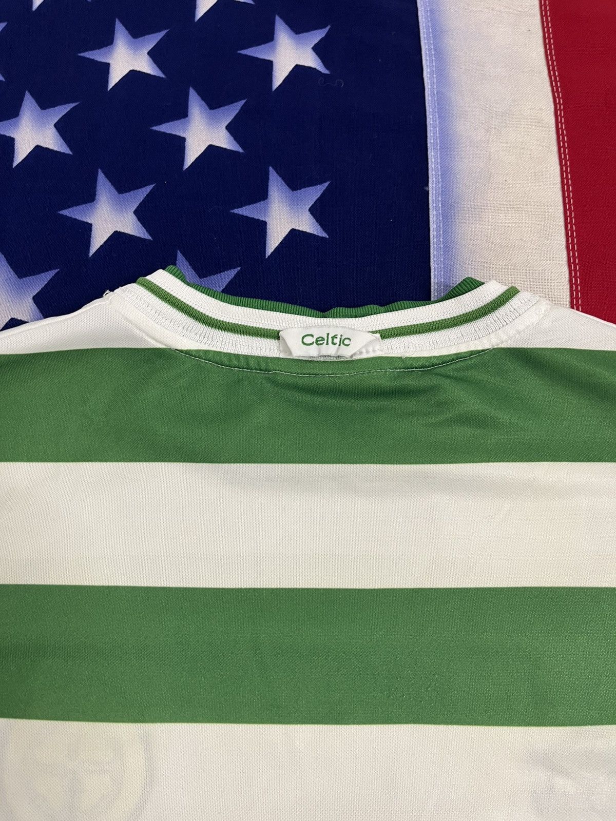 Umbro VTG 2000s Umbro Celtic Glasgow NTL Soccer Jersey Green White Size US XXL / EU 58 / 5 - 6 Thumbnail