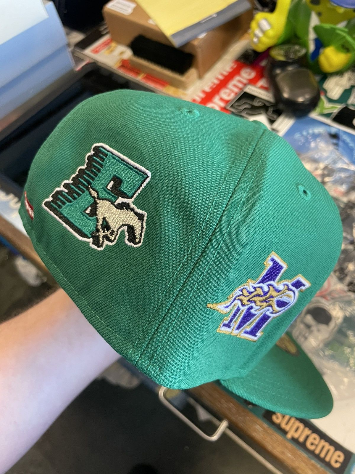 New Era × Supreme Supreme X New Era Anniversary Fitted Size ONE SIZE - 2 Thumbnail
