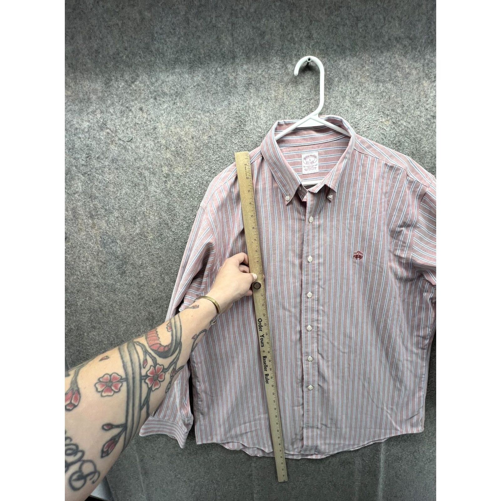 Brooks Brothers Brooks Brothers Shirt Mens Large Red Stripe Oxford Button Front Business Size US L / EU 52-54 / 3 - 3 Thumbnail