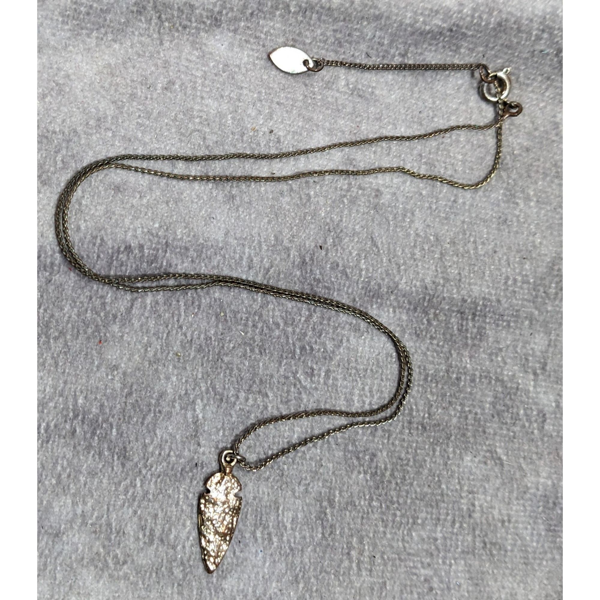 Other Delicate Textured Arrowhead Pendant Necklace On Gold Tone Ch Size ONE SIZE - 6 Thumbnail