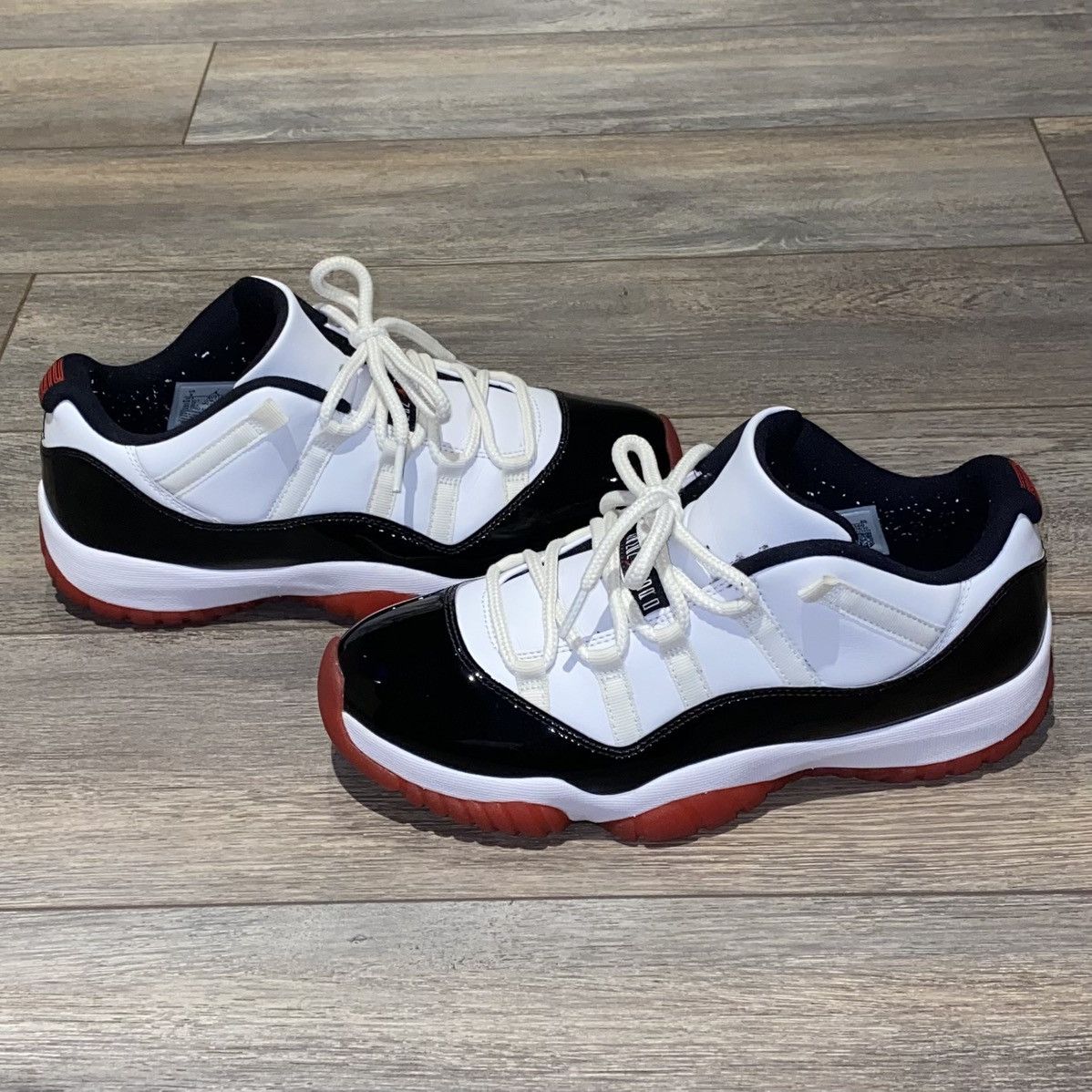 Jordan Brand Air Jordan 11 Low Concord Bred Size US 9 / EU 42 - 1 Thumbnail