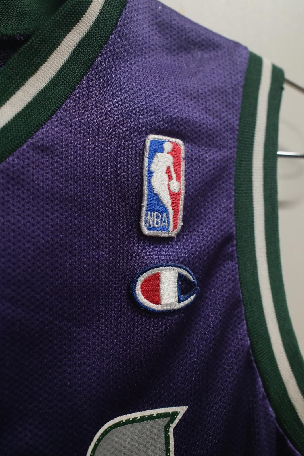 Champion 90's Champion Milwaukee Bucks Allen #34 Basketball Jersey Size ONE SIZE - 5 Thumbnail