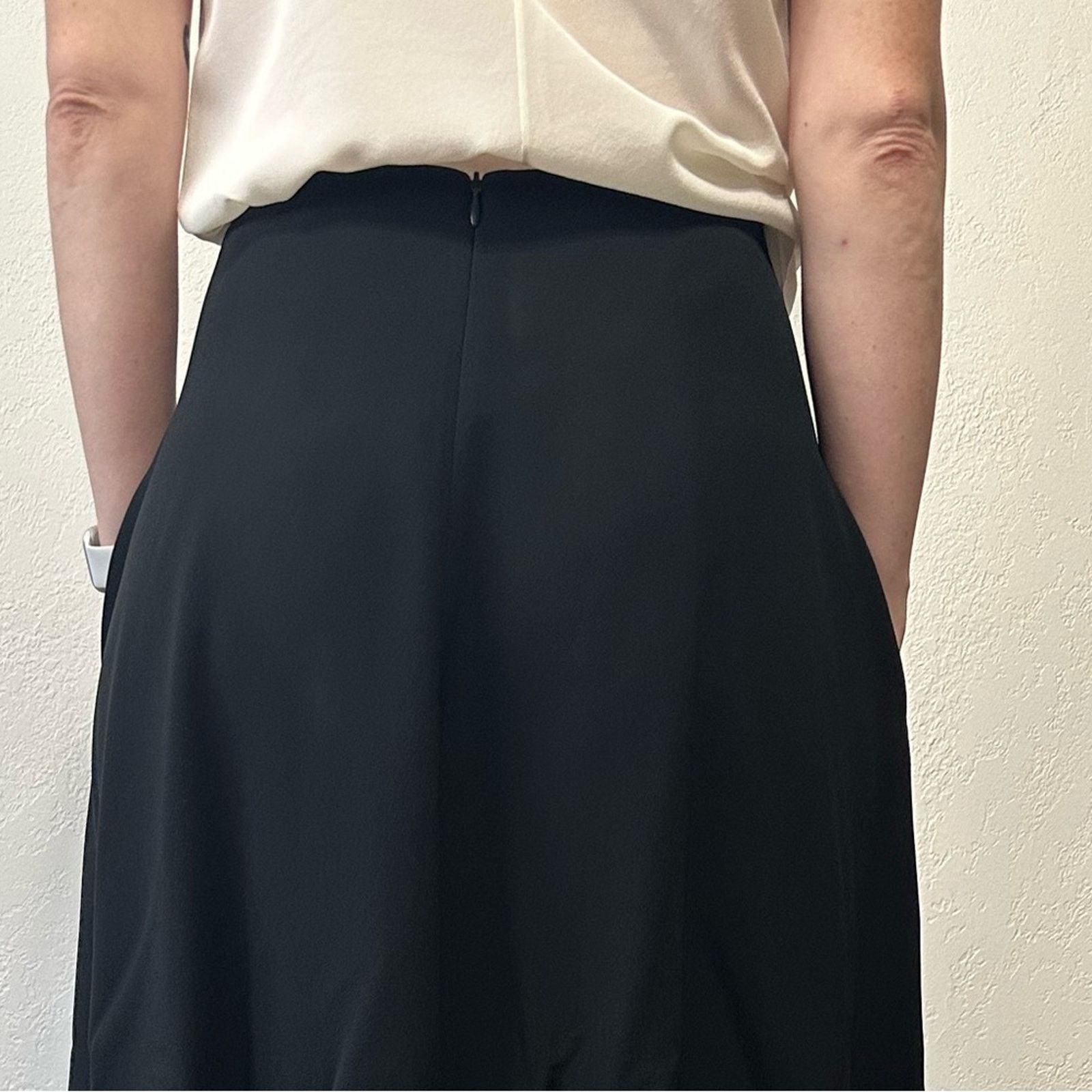 The Row Mara Stretch Crepe Skirt Black size US 2 Pockets Authentic Size 26" / US 2 / IT 38 - 10 Thumbnail