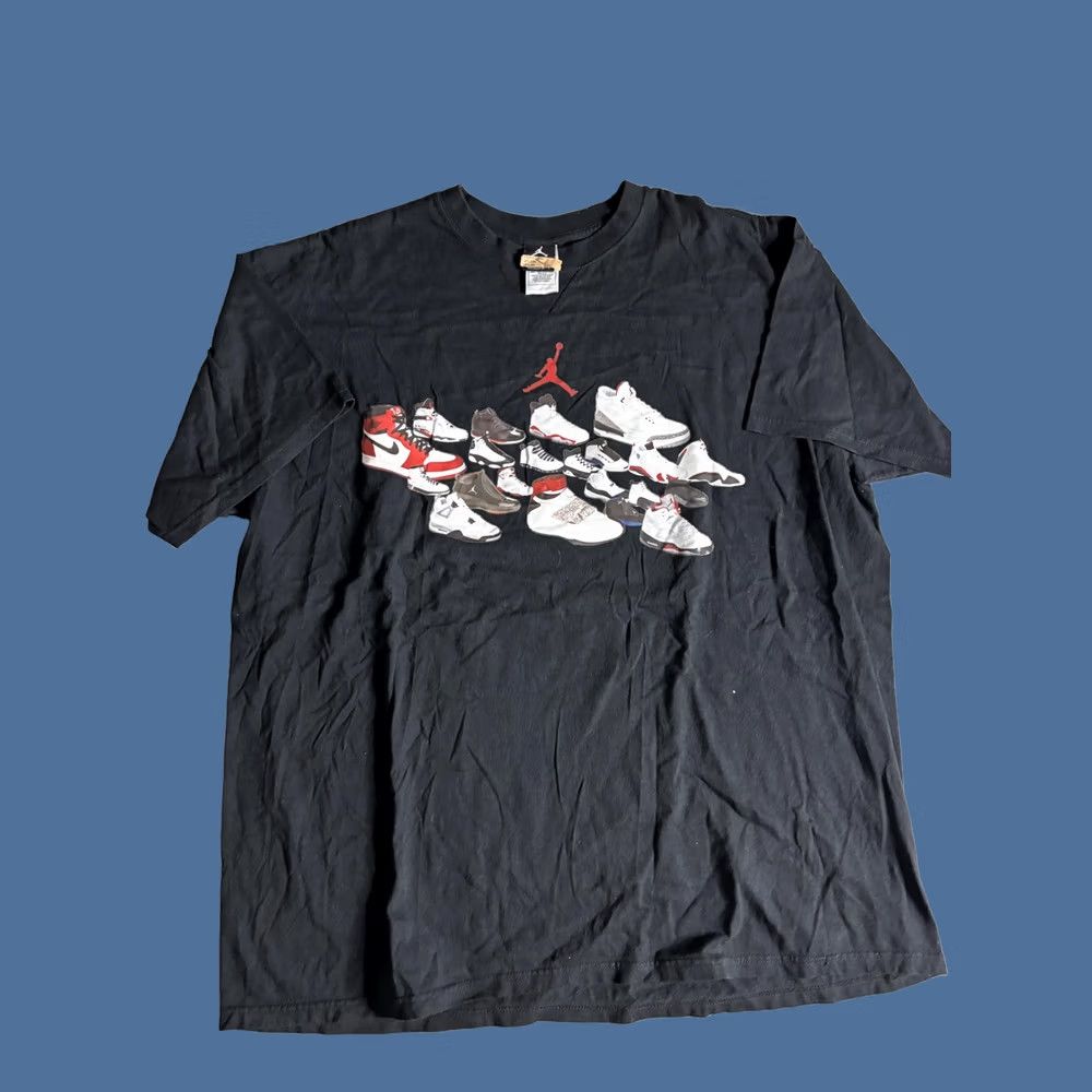 Jordan Brand Jordan Shirt Mens Large Black Retro Graphic Print Tee Sneaker Jumpman T-Shirt Basketball Nike Crew Neck Short Sleeve Size US L / EU 52-54 / 3 - 1 Thumbnail