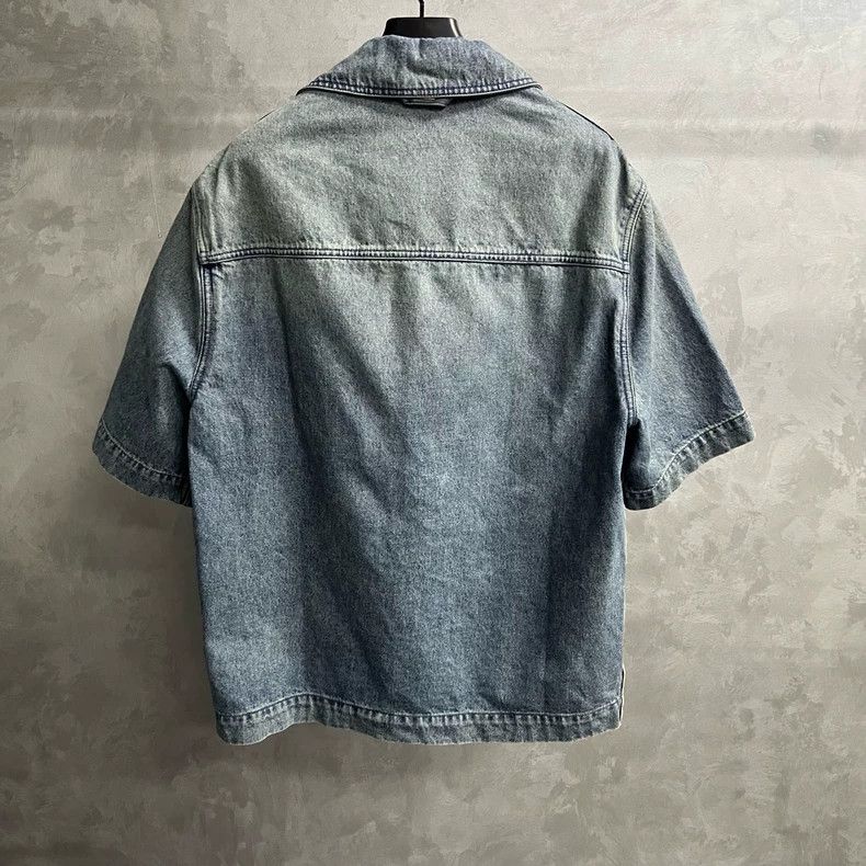 Louis Vuitton louis vuitton Blue Brand Logo Embossed Single Breasted Sho Size US M / EU 48-50 / 2 - 5 Thumbnail