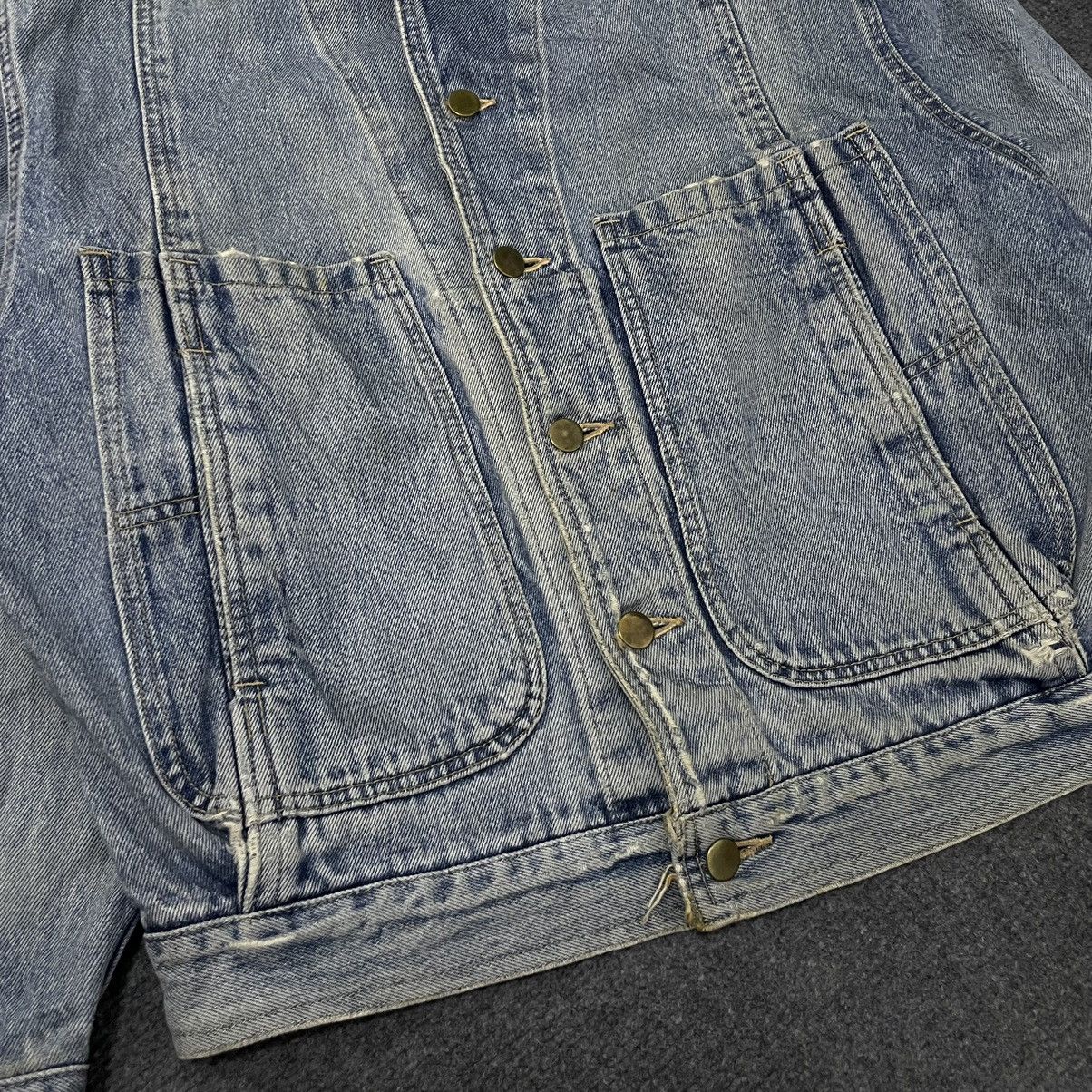 Vintage Vintage Distressed Denim Jacket Scovill Button Size US L / EU 52-54 / 3 - 5 Thumbnail