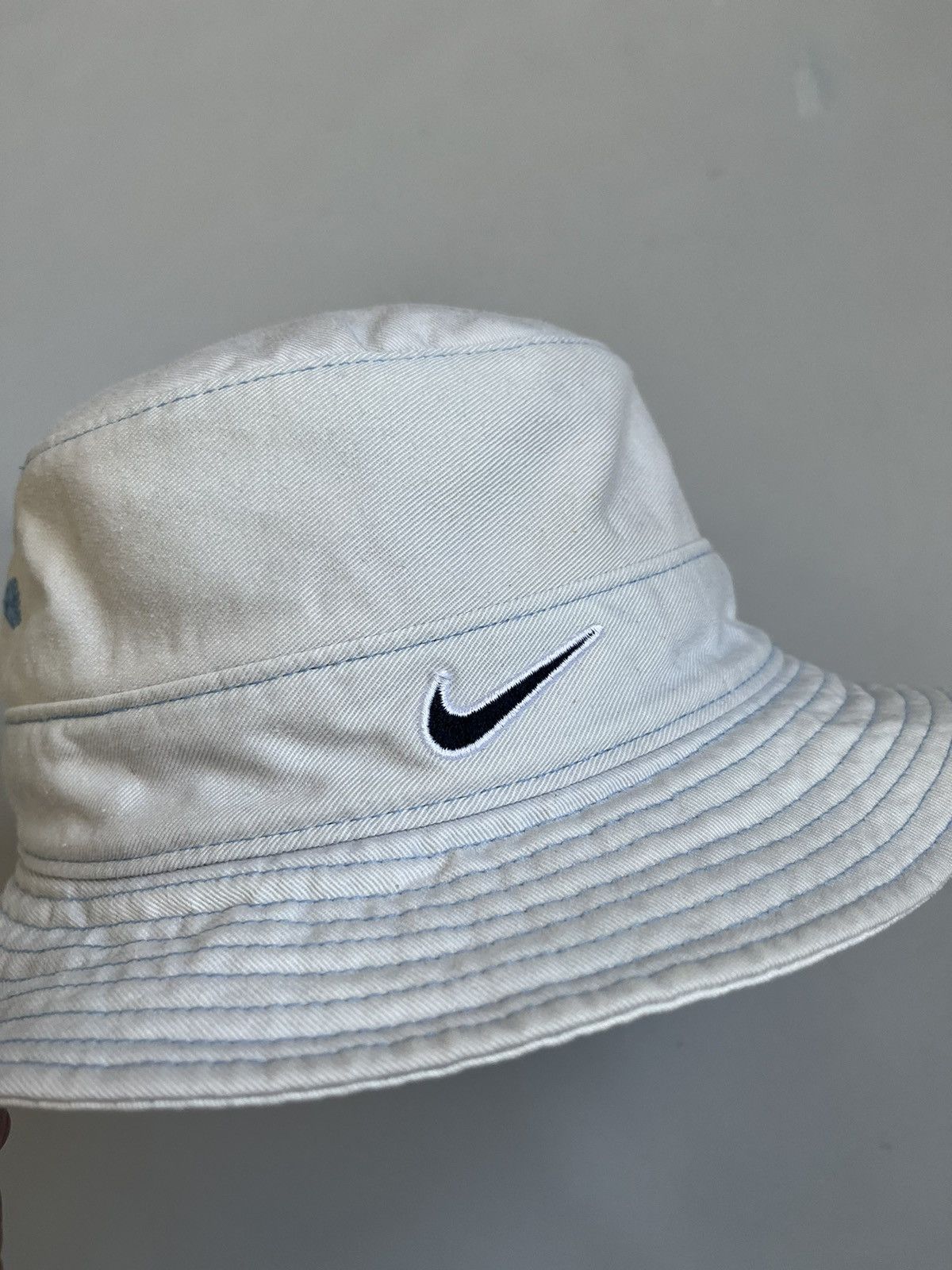 Nike Vintage 90s Nike Logo White Bucket Hat Size ONE SIZE - 2 Thumbnail