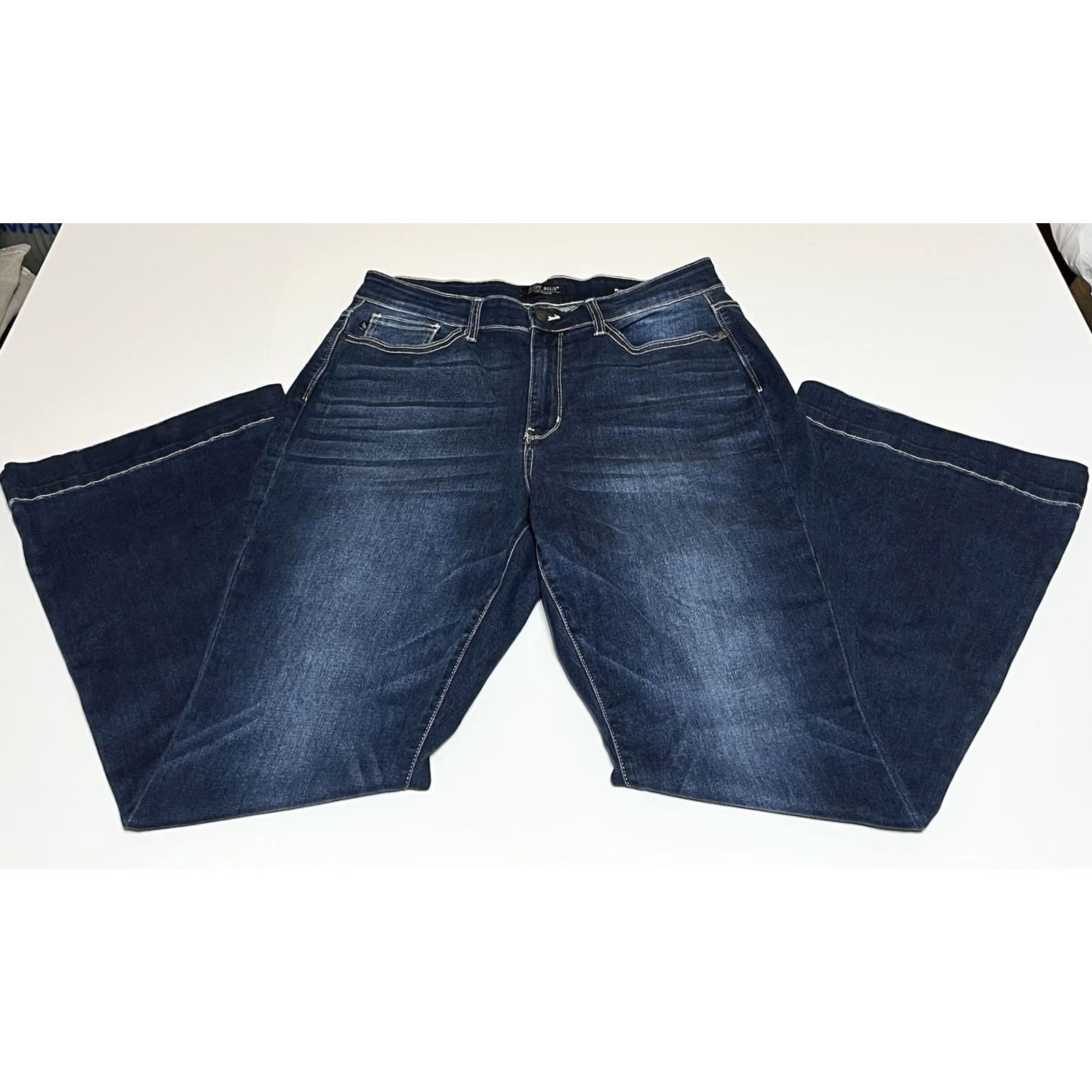 Vintage Judy Blue Flare Jeans Womens 16W High Rise Stretch Blue Denim 5-Pocket Zip Raw Hem Bohemian City Fashion Size 24" / US 00 / IT 34 - 2 Thumbnail