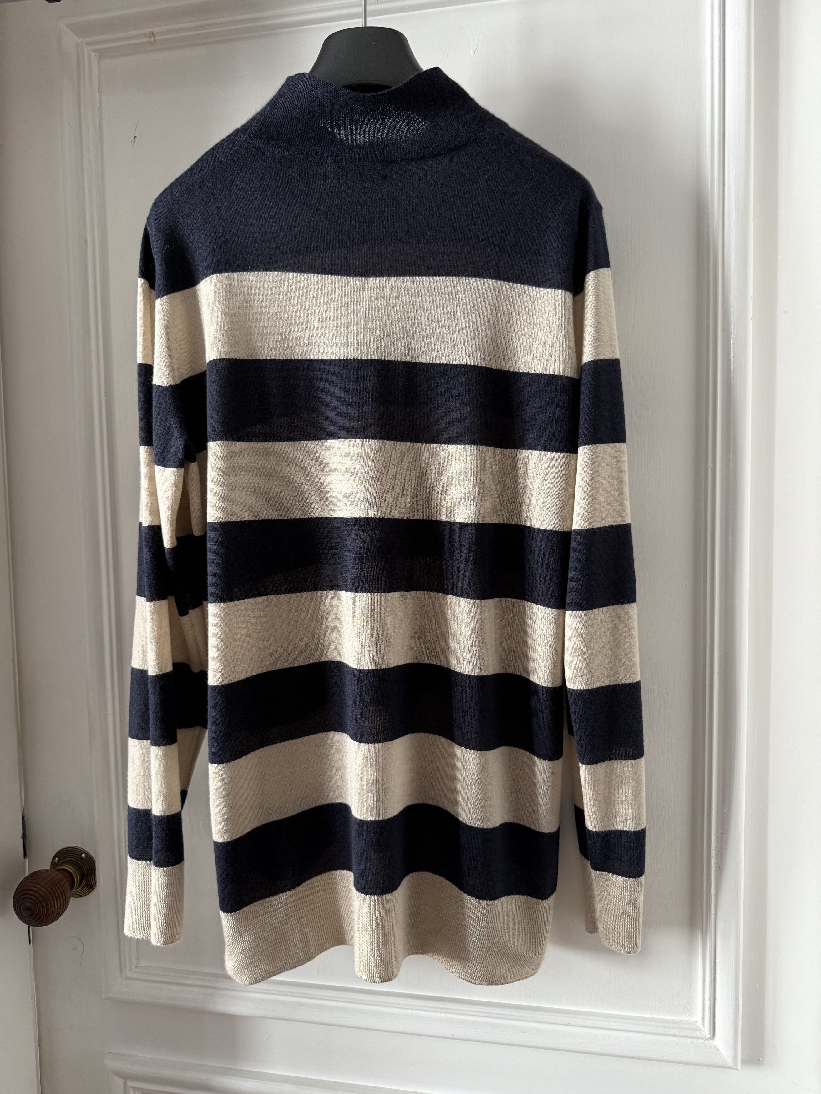 Dries Van Noten DRIES VAN NOTEN SWEATER-NEW- SIZE-L 70% CASHMERE 30% SILK Size US L / EU 52-54 / 3 - 2 Thumbnail