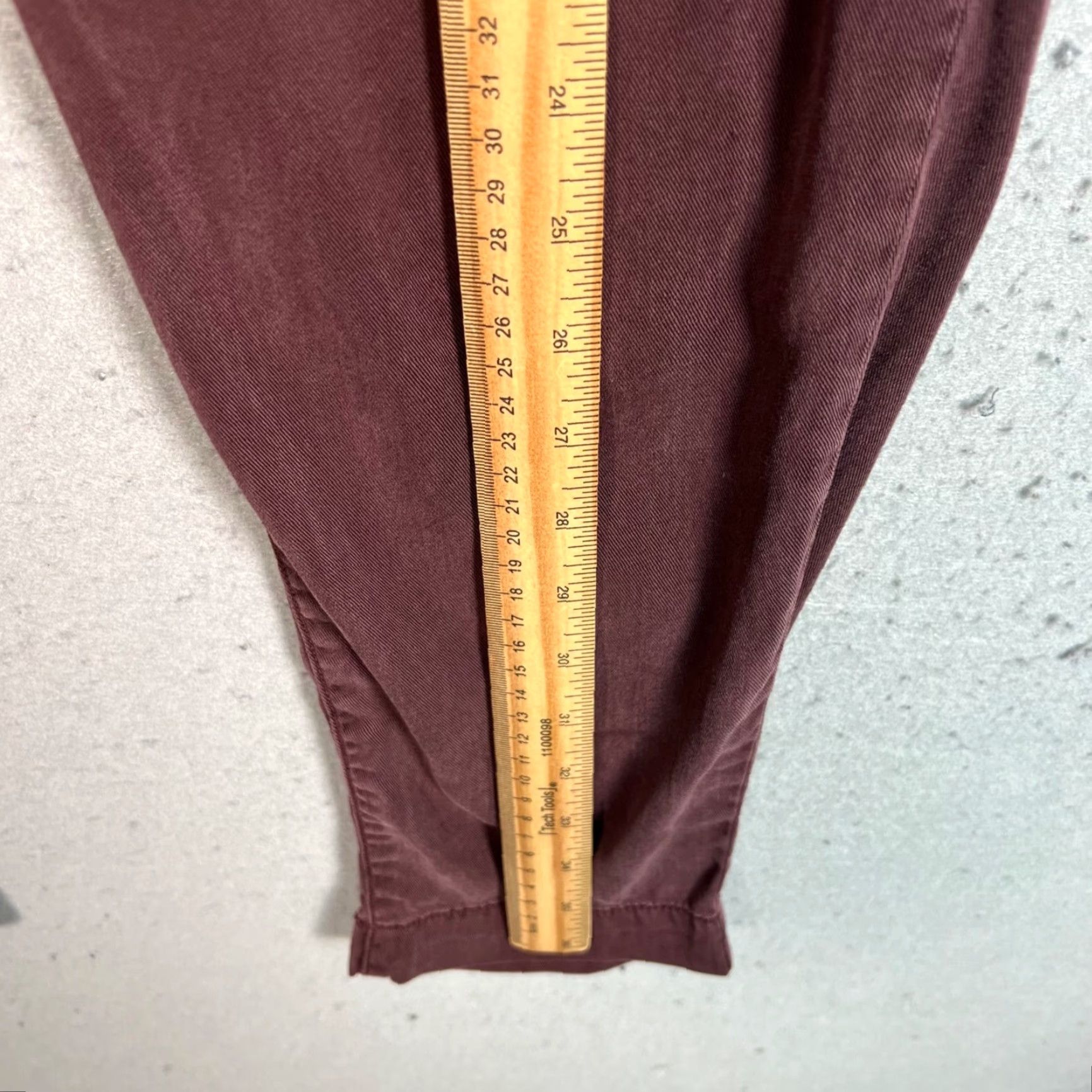 Gap Gap Burgundy Lyocell Blend Tapered Pants Size 4 Womens Size 27" / US 4 / IT 40 - 5 Thumbnail