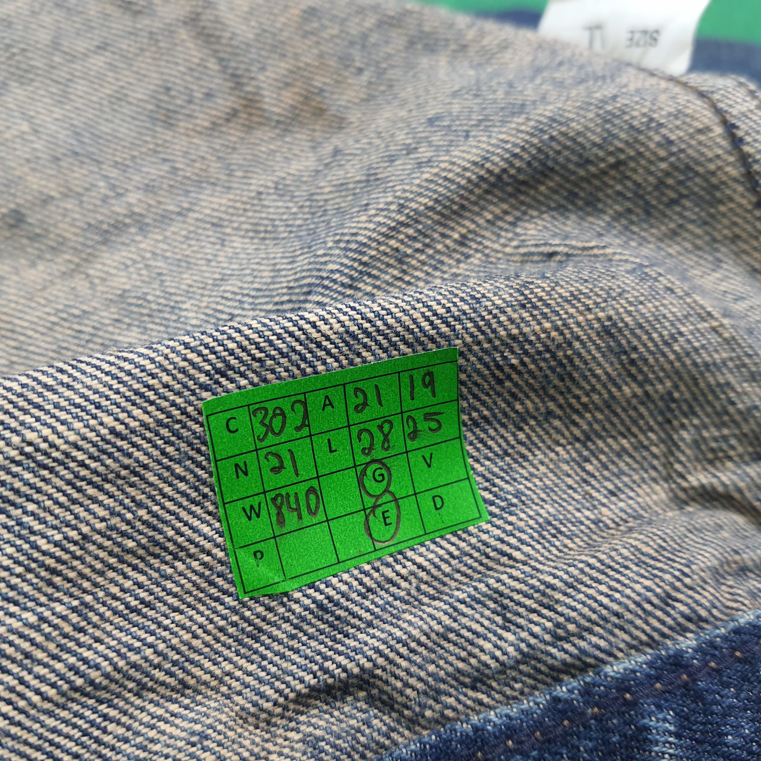 Levi's Vintage Levi's Denim Faded Blue Trucker Jacket C302N21 Size US M / EU 48-50 / 2 - 9 Thumbnail