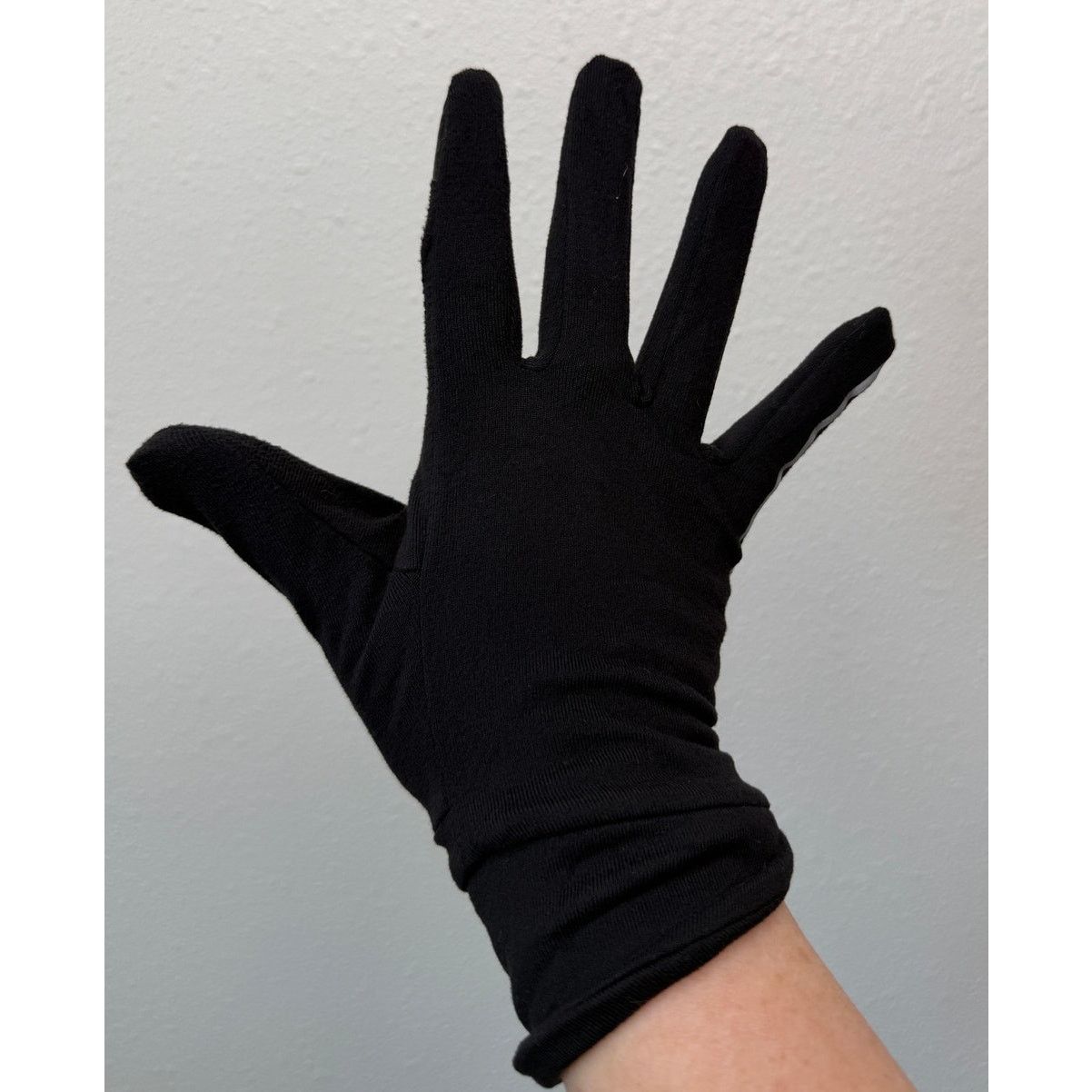 Lululemon Lululemon Run Gloves Black Women's Workout Gloves Size ONE SIZE - 8 Thumbnail