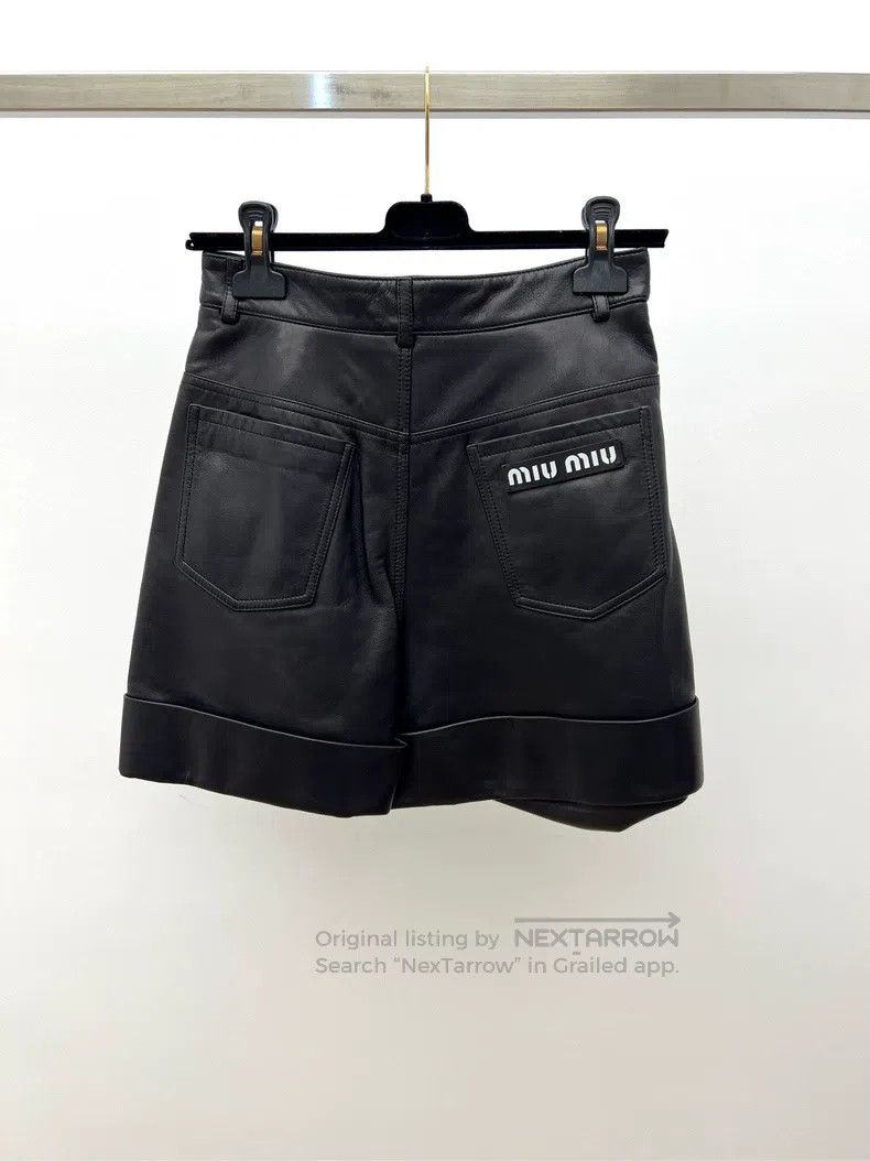 Miu Miu Miu Miu 38 Leather shorts Size 22" - 3 Thumbnail