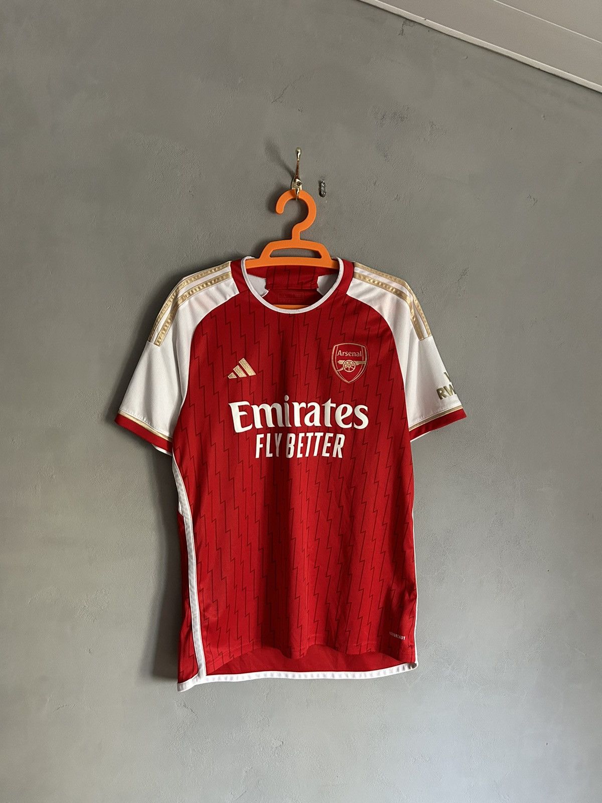 Adidas Arsenal Adidas jersey 23/24 home rare Size US L / EU 52-54 / 3 - 1 Thumbnail