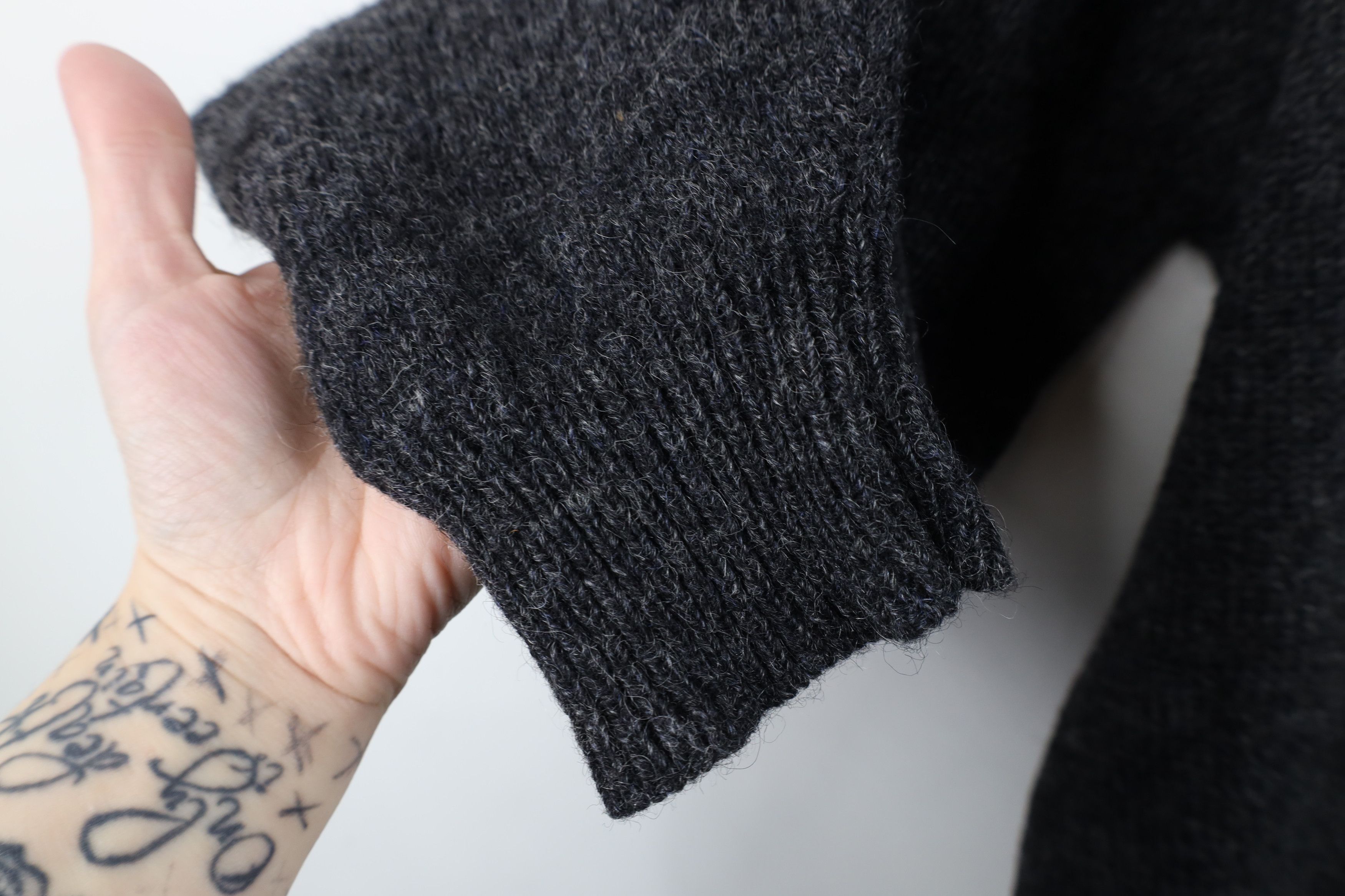 Vintage Vintage 90s Streetwear Wool Knit Crewneck Sweater Dark Gray Size US L / EU 52-54 / 3 - 5 Thumbnail