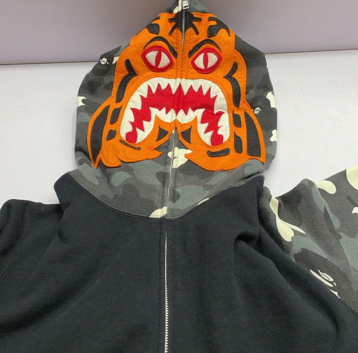 Bape Bape CITY CAMO TIGER FULL ZIP HOODIE Size US XL / EU 56 / 4 - 3 Thumbnail
