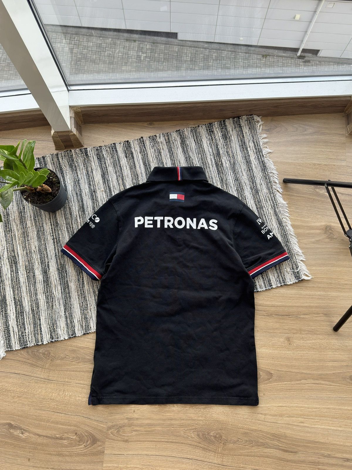 Mercedes-Benz Mercedes Benz AMG Petronas Formula One Team Polo T-shirt Size US M / EU 48-50 / 2 - 3 Thumbnail