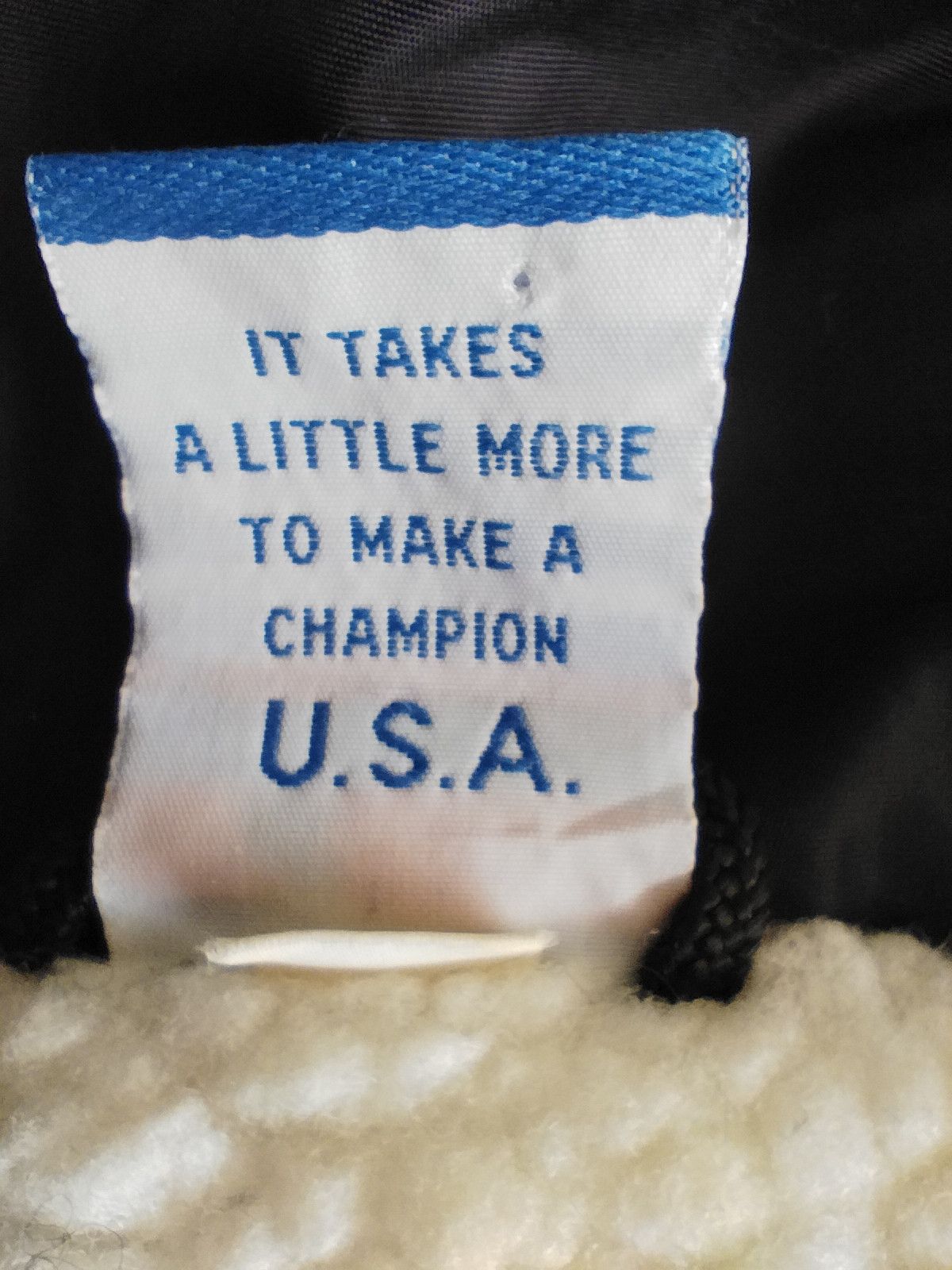Champion Vintage 90s Vintage Champion Jacket overcoat winter Size US L / EU 52-54 / 3 - 9 Thumbnail