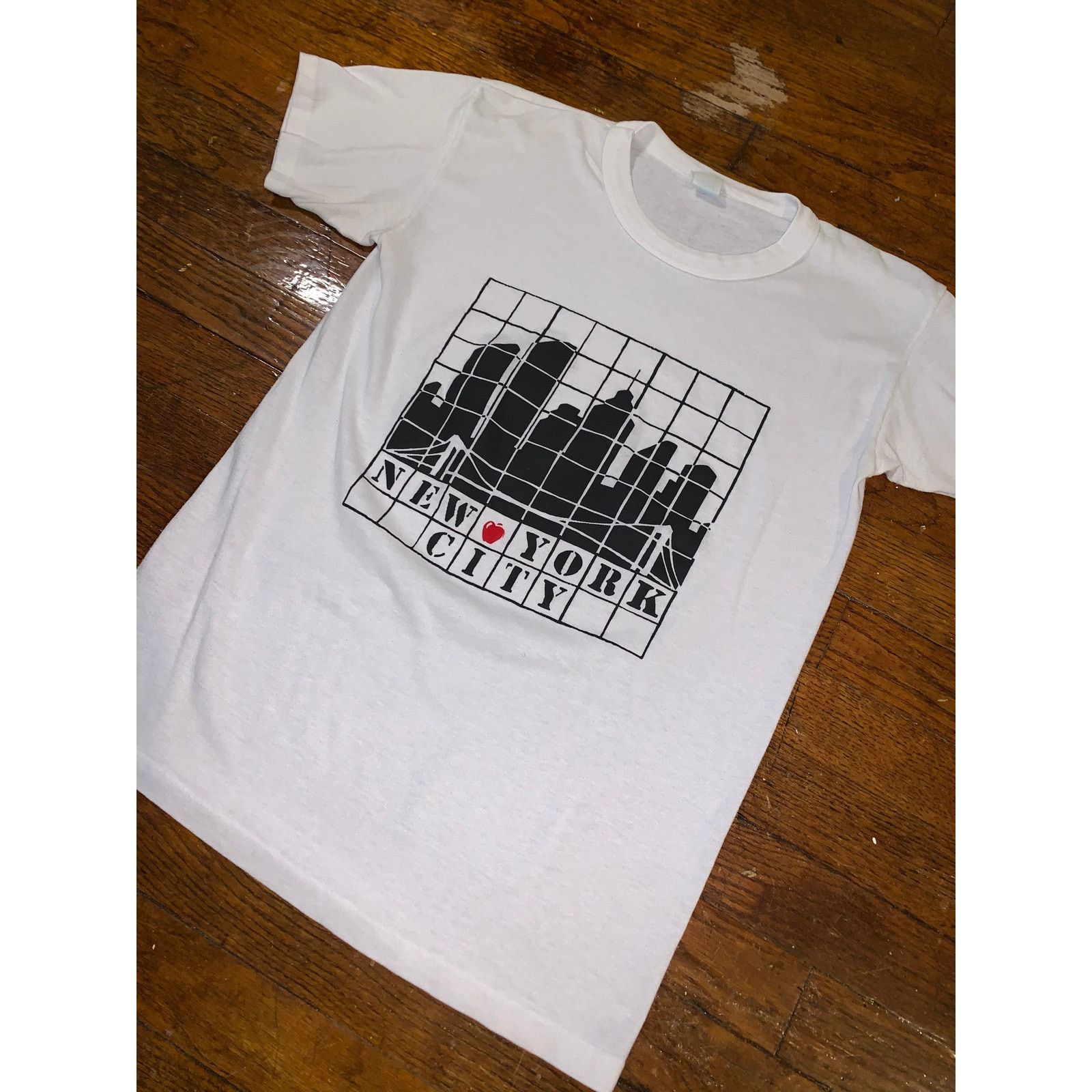 Other × Vintage Vtg 80s NYC Skyline T Shirt White Single Stitch Small XS Fit Size US M / EU 48-50 / 2 - 4 Thumbnail