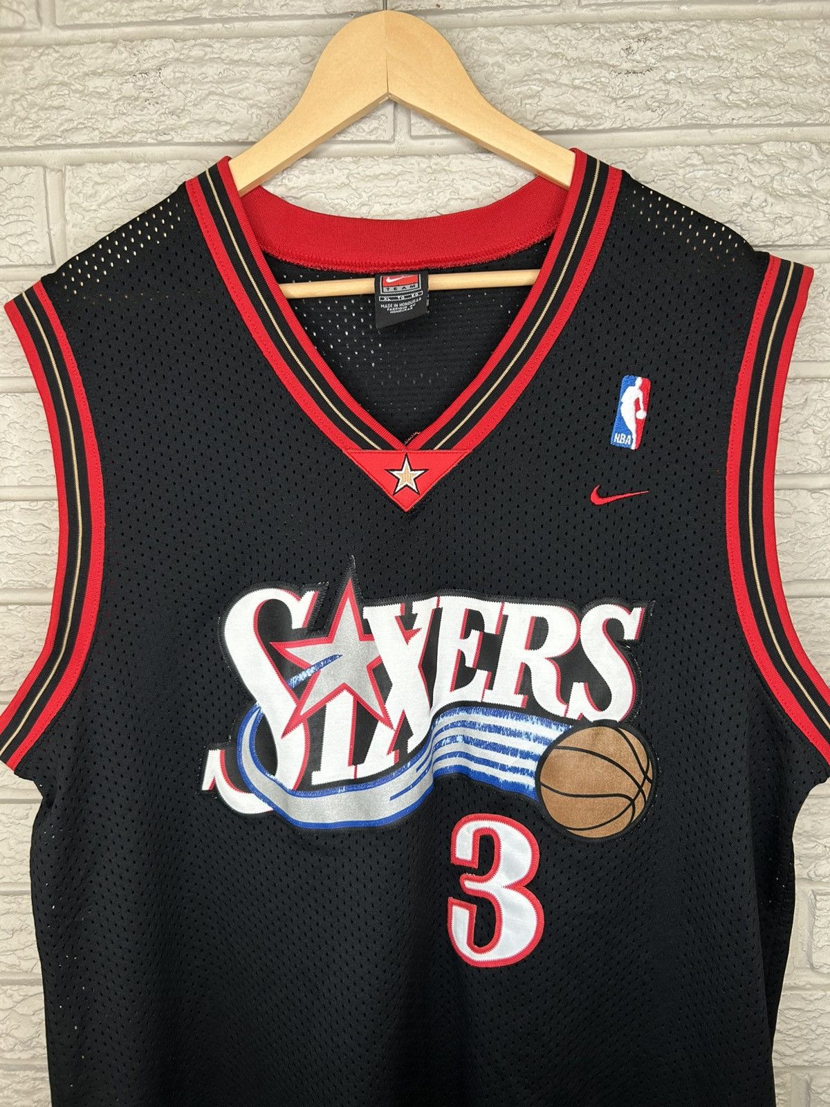 Nike Vintage Nike 76ers Allen Iverson NBA Jersey Size US XL / EU 56 / 4 - 2 Thumbnail