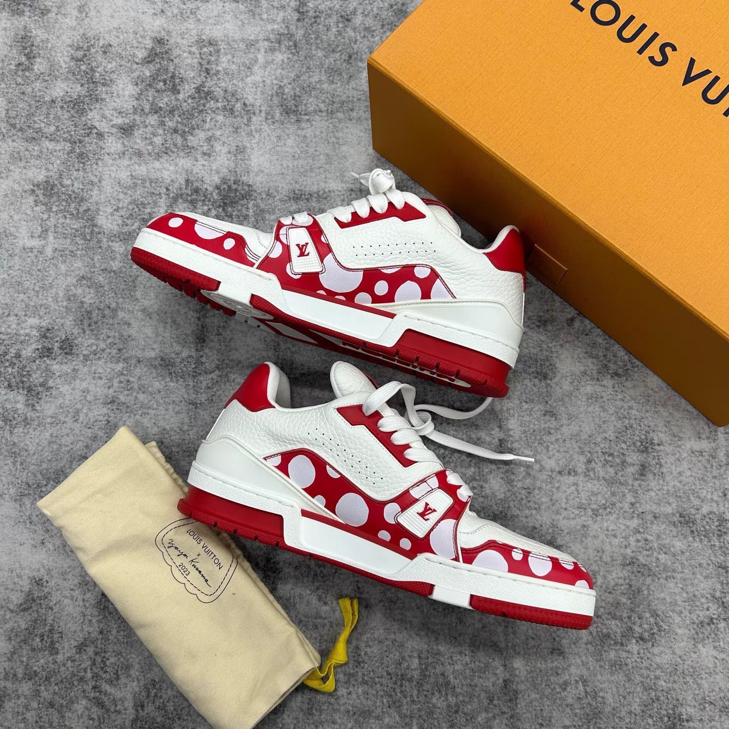 Louis Vuitton Louis Vuitton x Yayoi K Trainer Red/White Polka Dot 41.5 Size US 8.5 / EU 41-42 - 3 Thumbnail