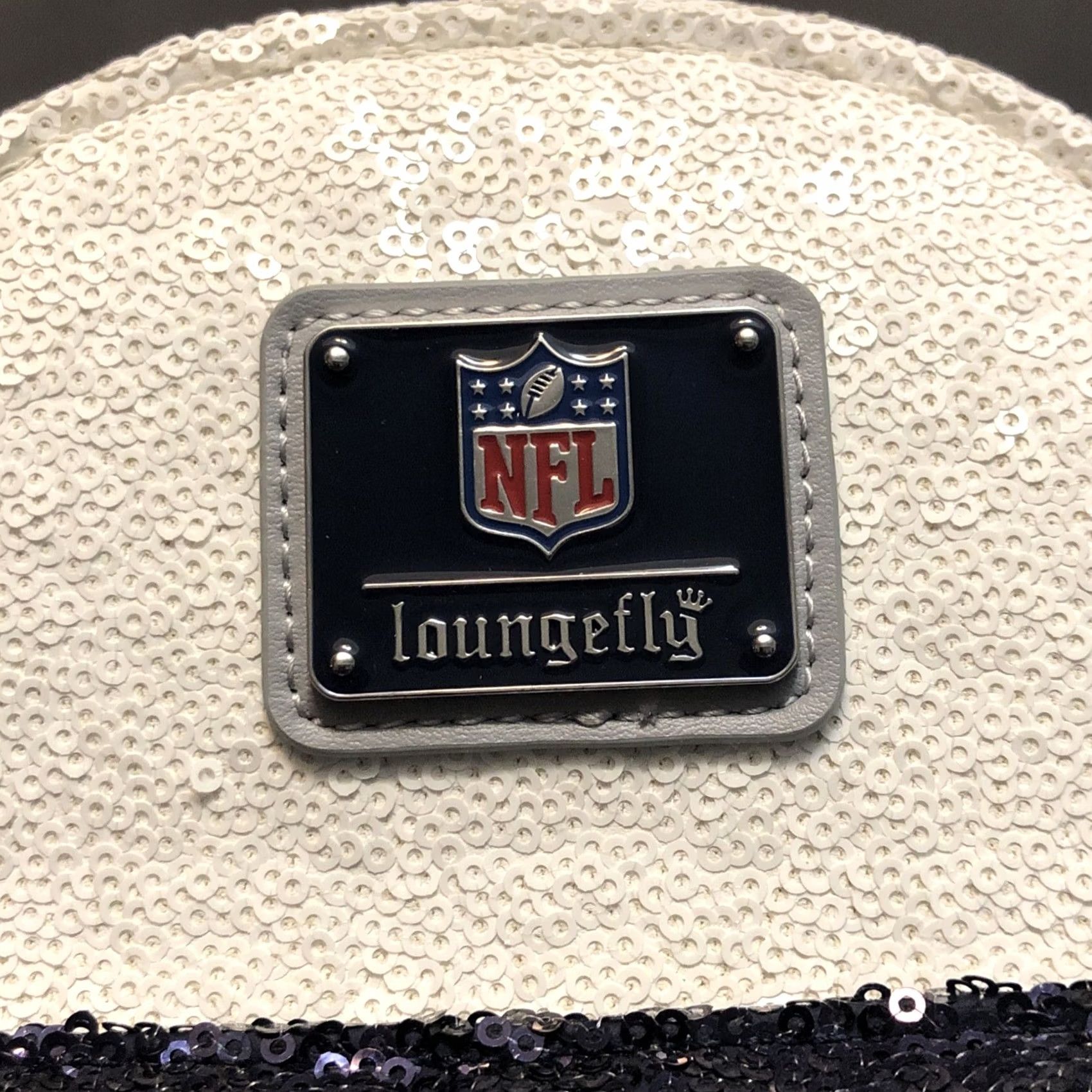 Vintage Loungefly NFL Dallas Cowboys Sequin Mini Backpack White Women Size ONE SIZE - 2 Thumbnail